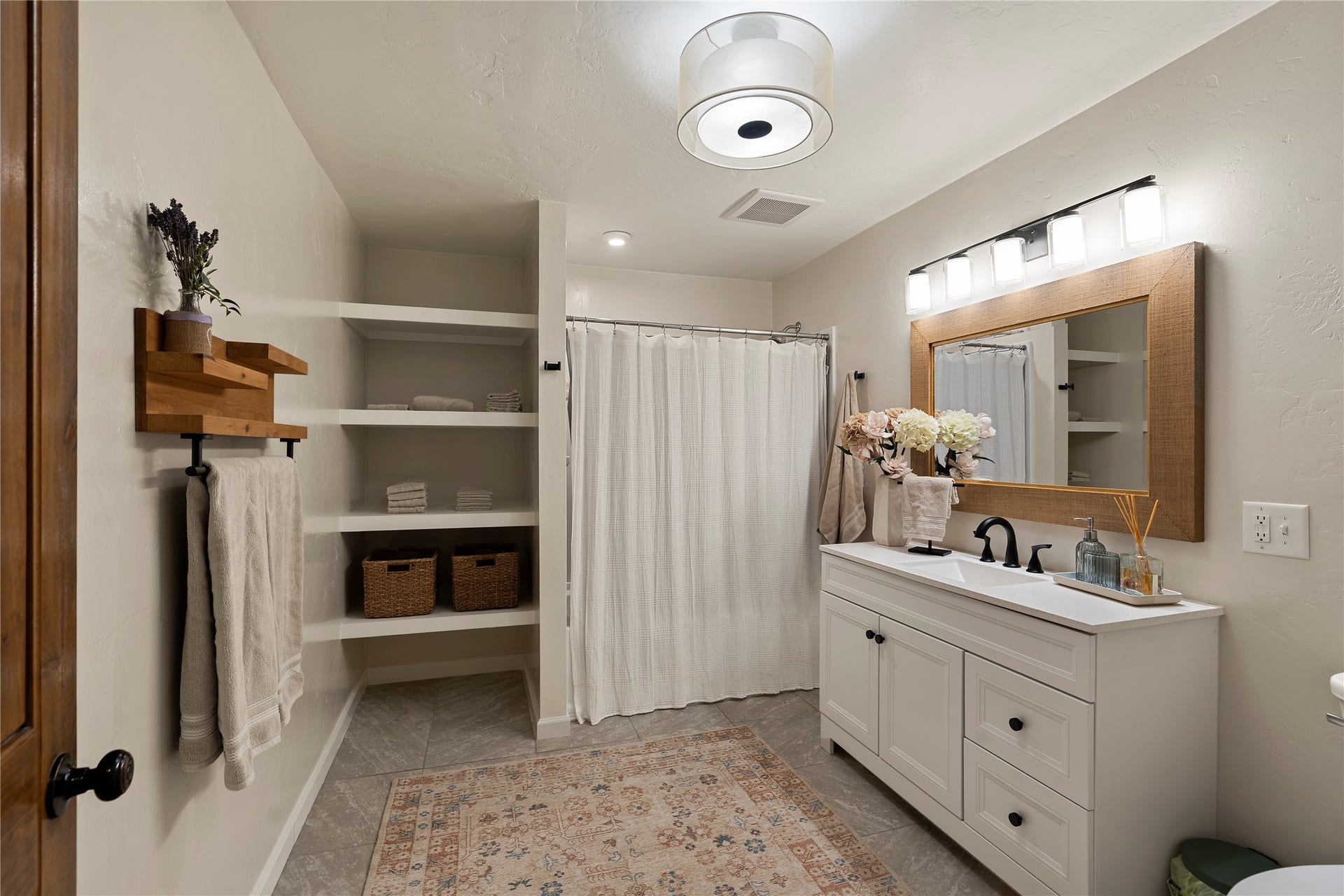 4926 Foothill Road, Bigfork, MT 59911 Main level guest bathroom