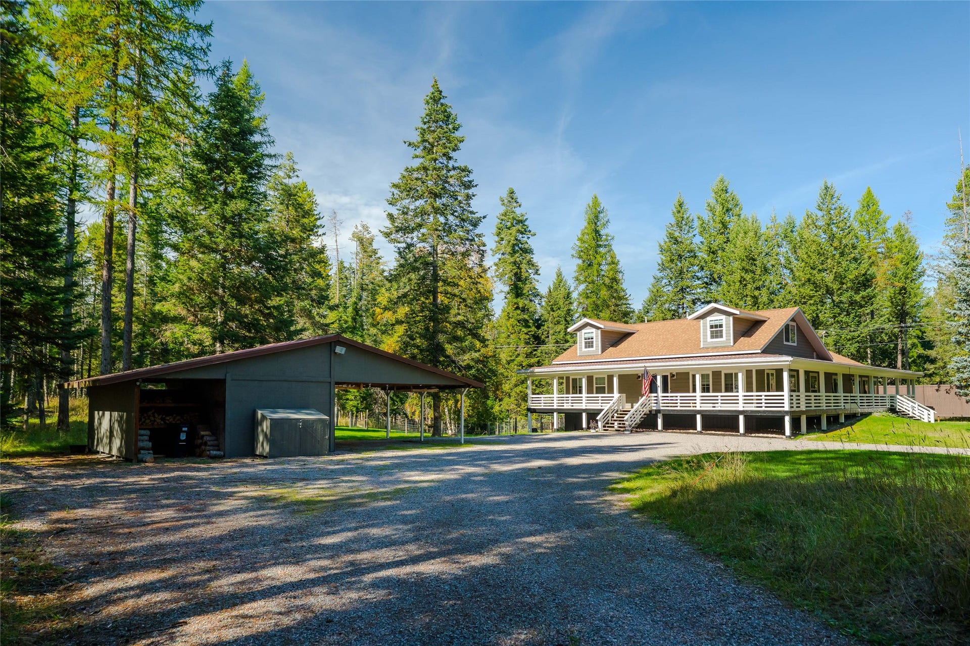 4926 Foothill Road, Bigfork, MT 59911 Drive way and parking area