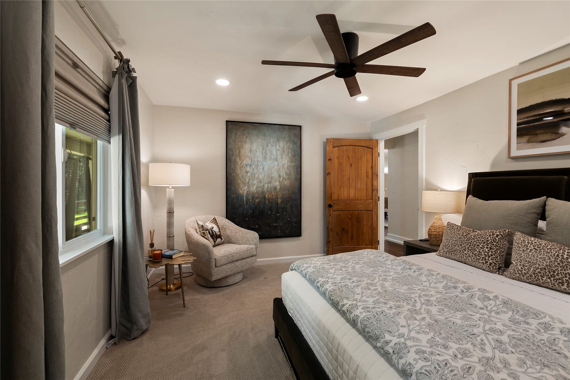 4926 Foothill Road, Bigfork, MT 59911 Guest room