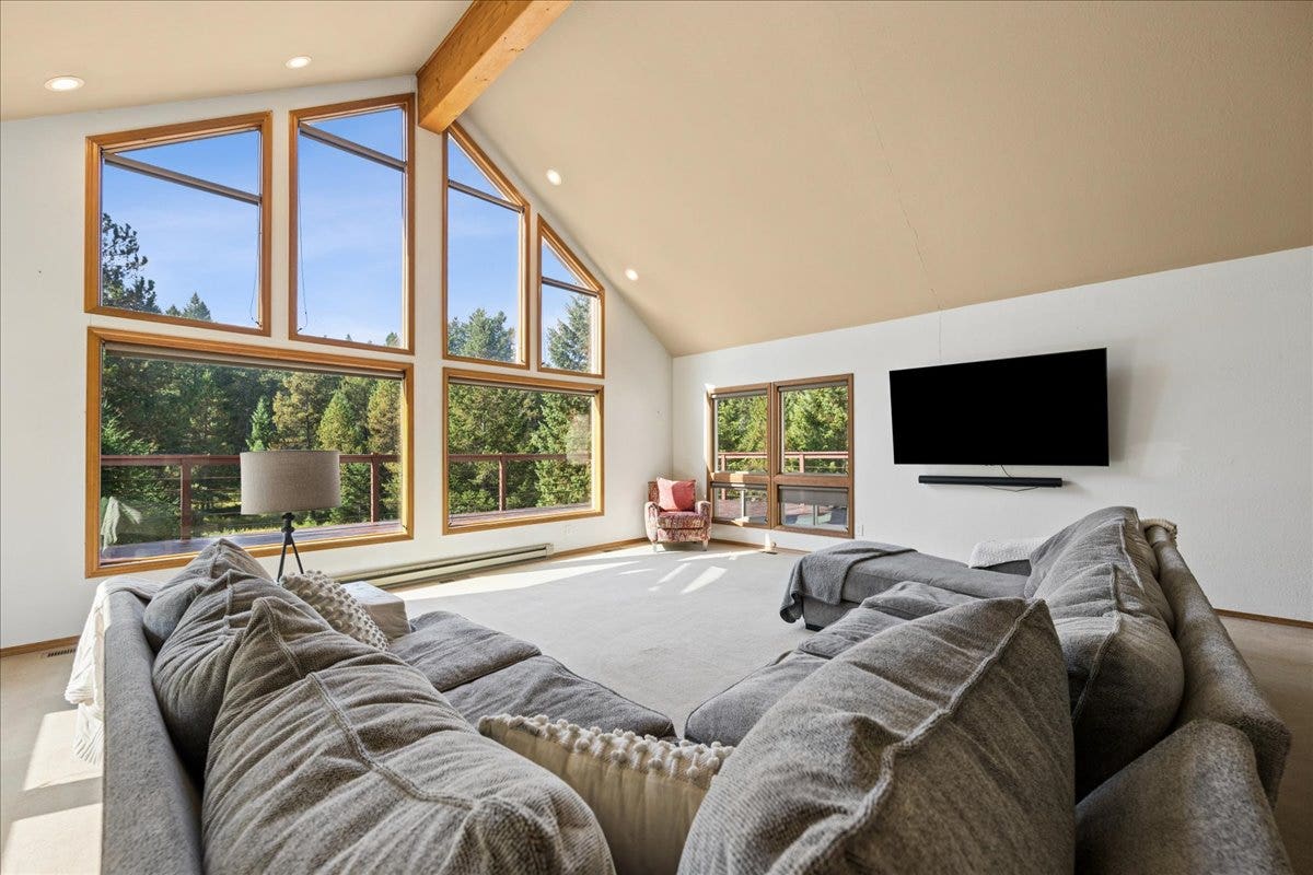 745 Hidden Valley Drive, Whitefish, MT 59937 Living Area