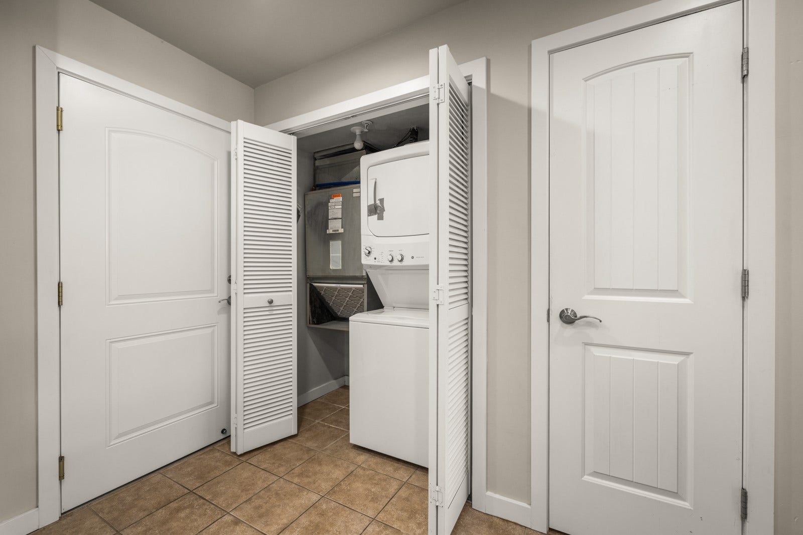 6305 Locarno Drive, #G, Whitefish, MT 59937 Laundry