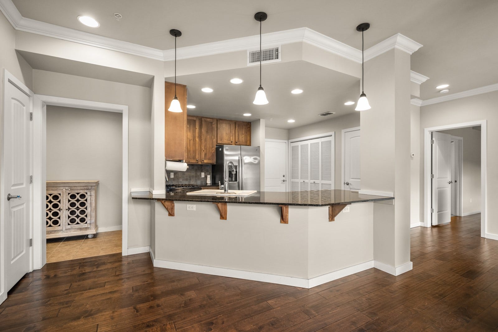 6305 Locarno Drive, #G, Whitefish, MT 59937 Entry/Kitchen