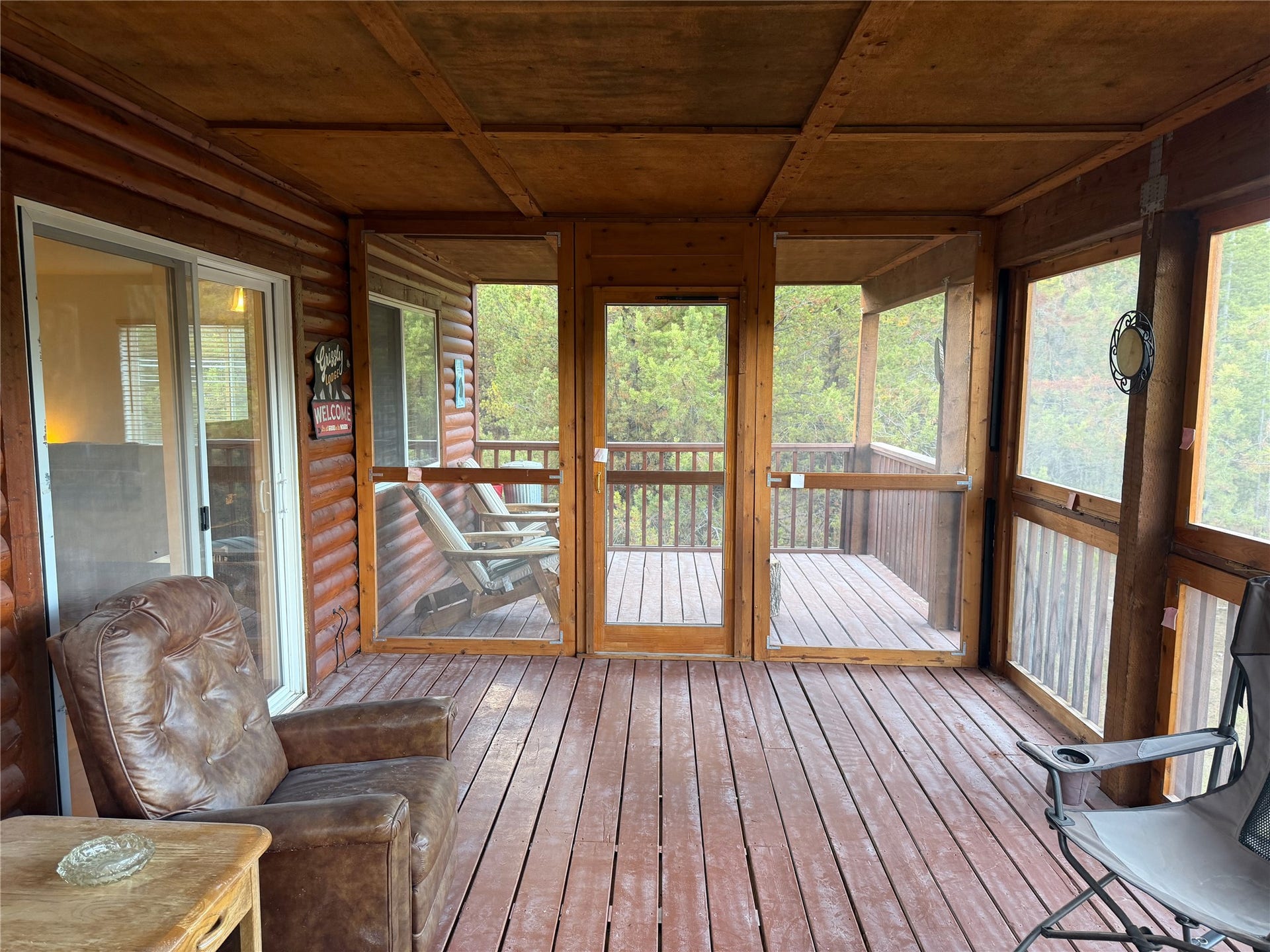 10601 North Fork Road, Polebridge, MT 59928 Screened Upper Deck