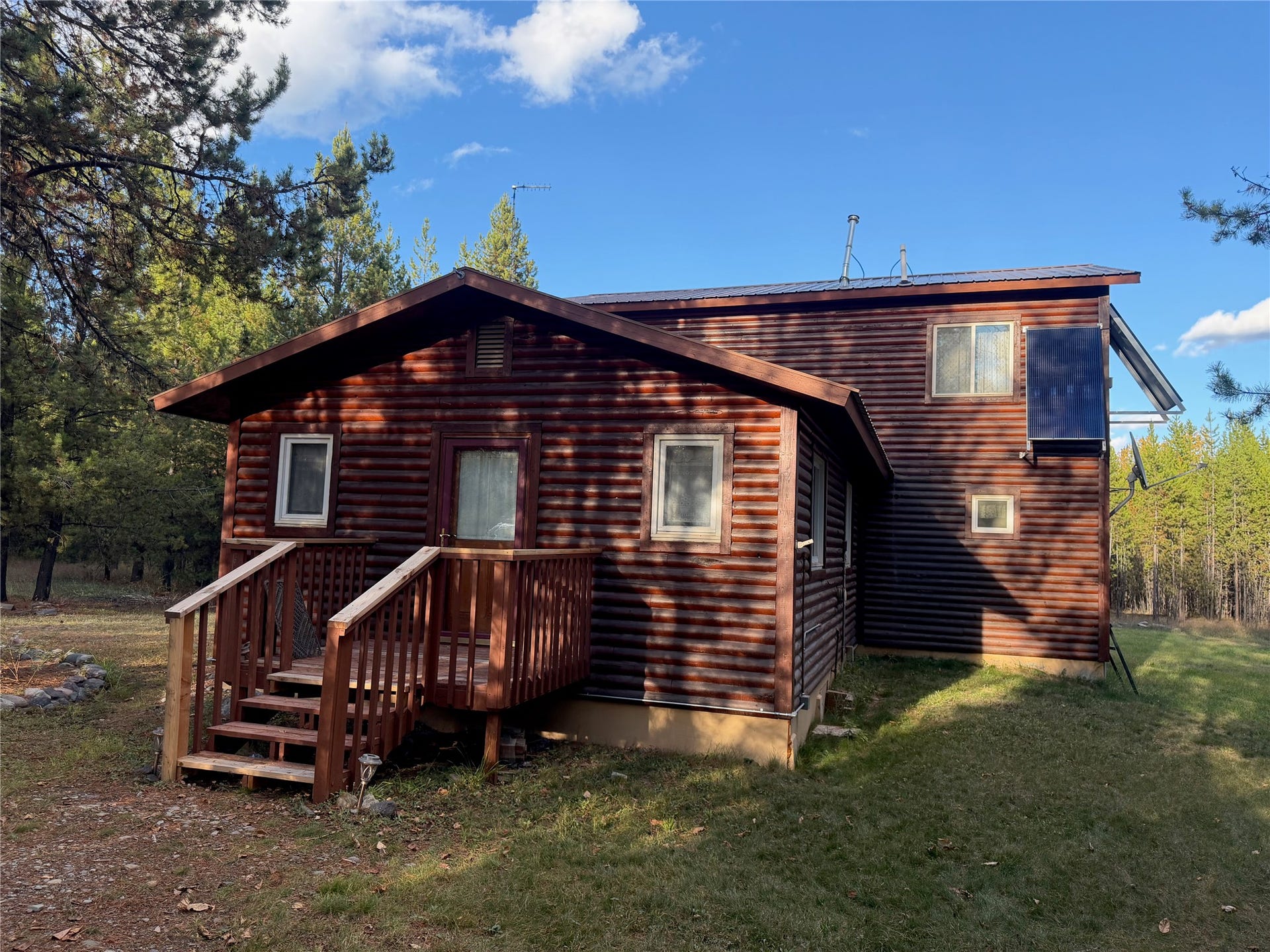 10601 North Fork Road, Polebridge, MT 59928 Back & Side