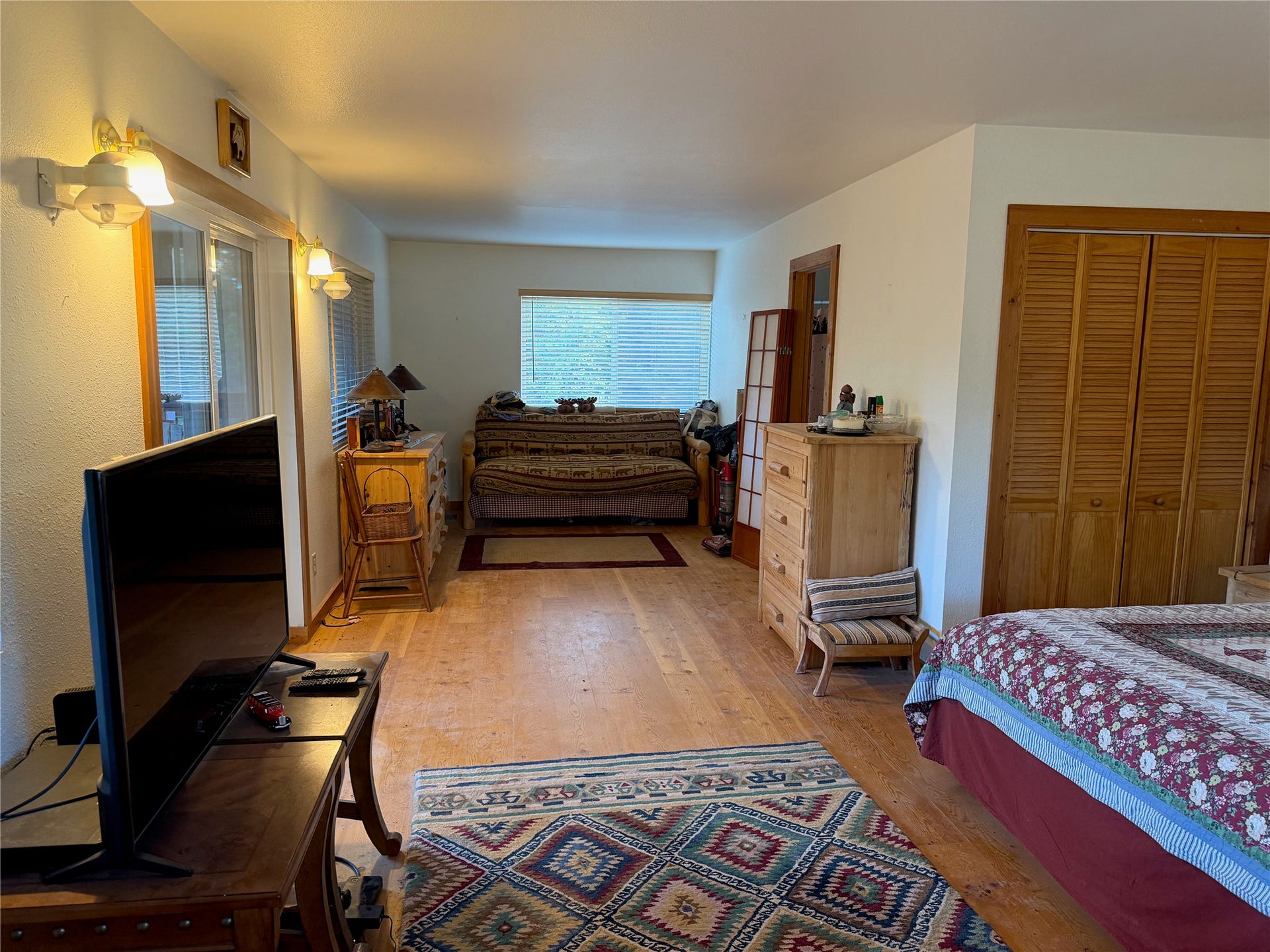 10601 North Fork Road, Polebridge, MT 59928 Bedroom 2