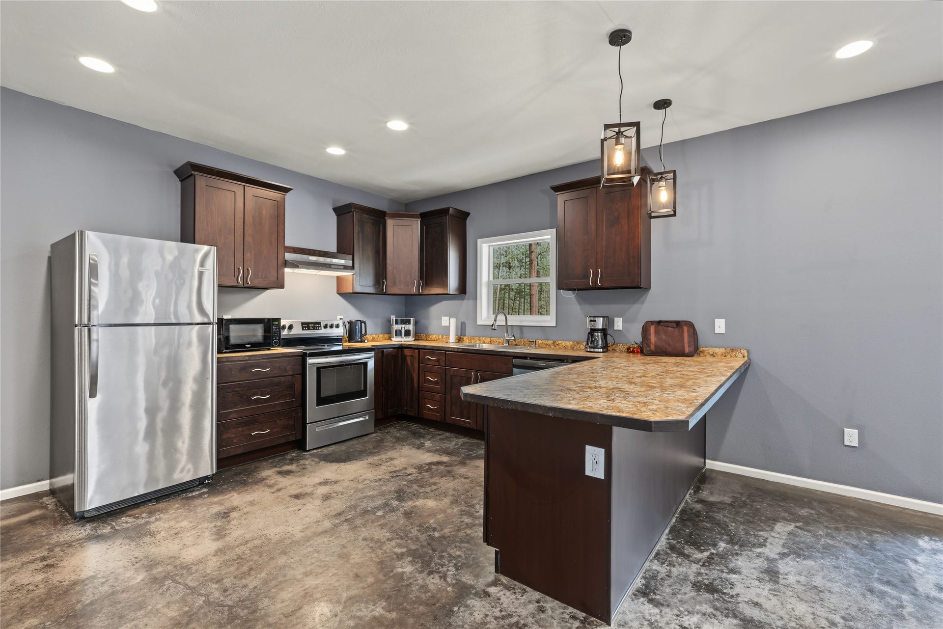 35 High Country Road, Plains, MT 59859 35 High Country Road, Plains, MT 59859