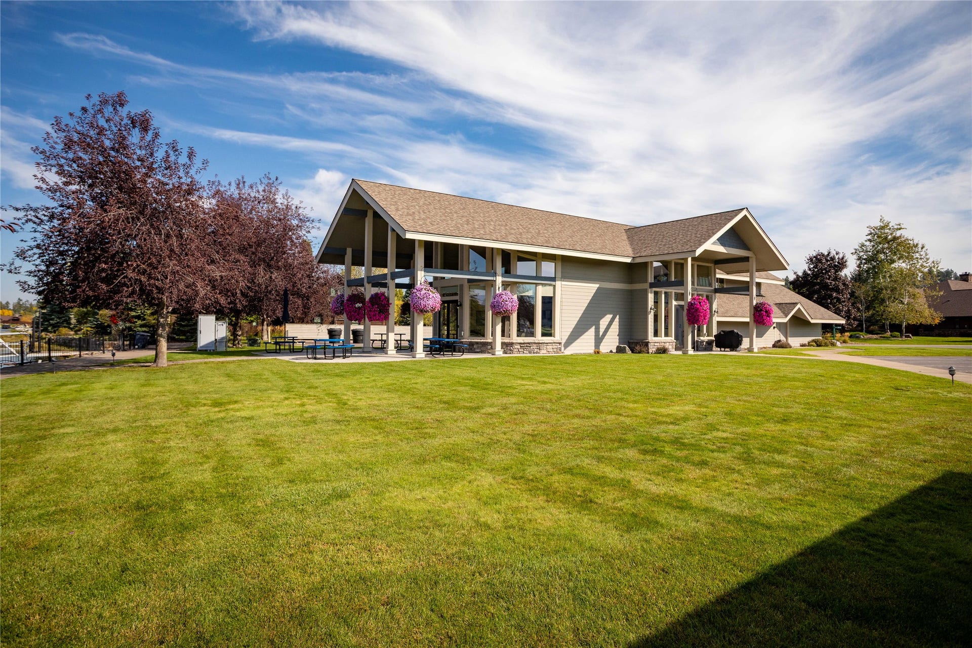 B-1 Eagle Bend Yacht Harbor, Bigfork, MT 59911 B-1 Eagle Bend Yacht Harbor, Bigfork, MT 59911