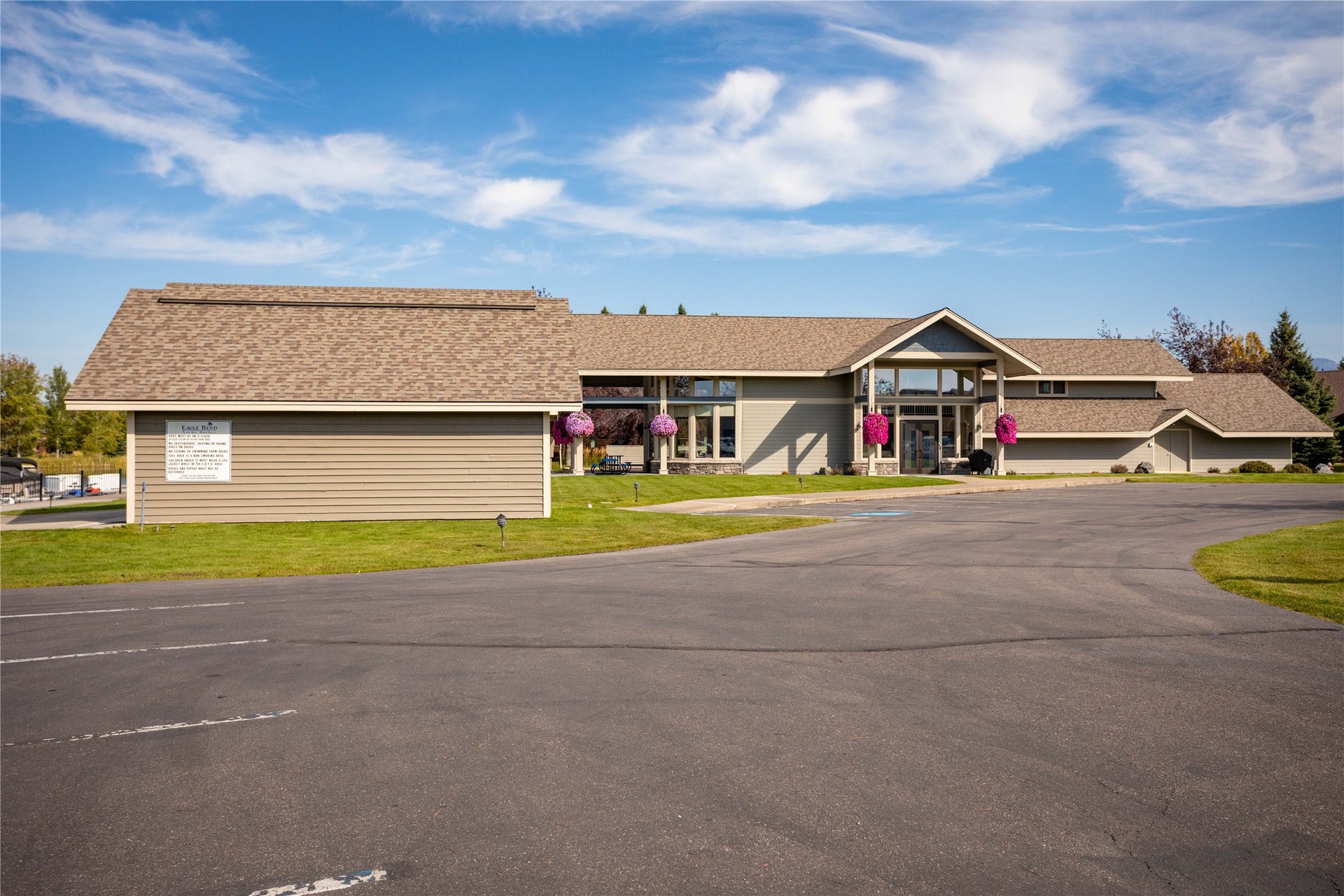 B-1 Eagle Bend Yacht Harbor, Bigfork, MT 59911 B-1 Eagle Bend Yacht Harbor, Bigfork, MT 59911