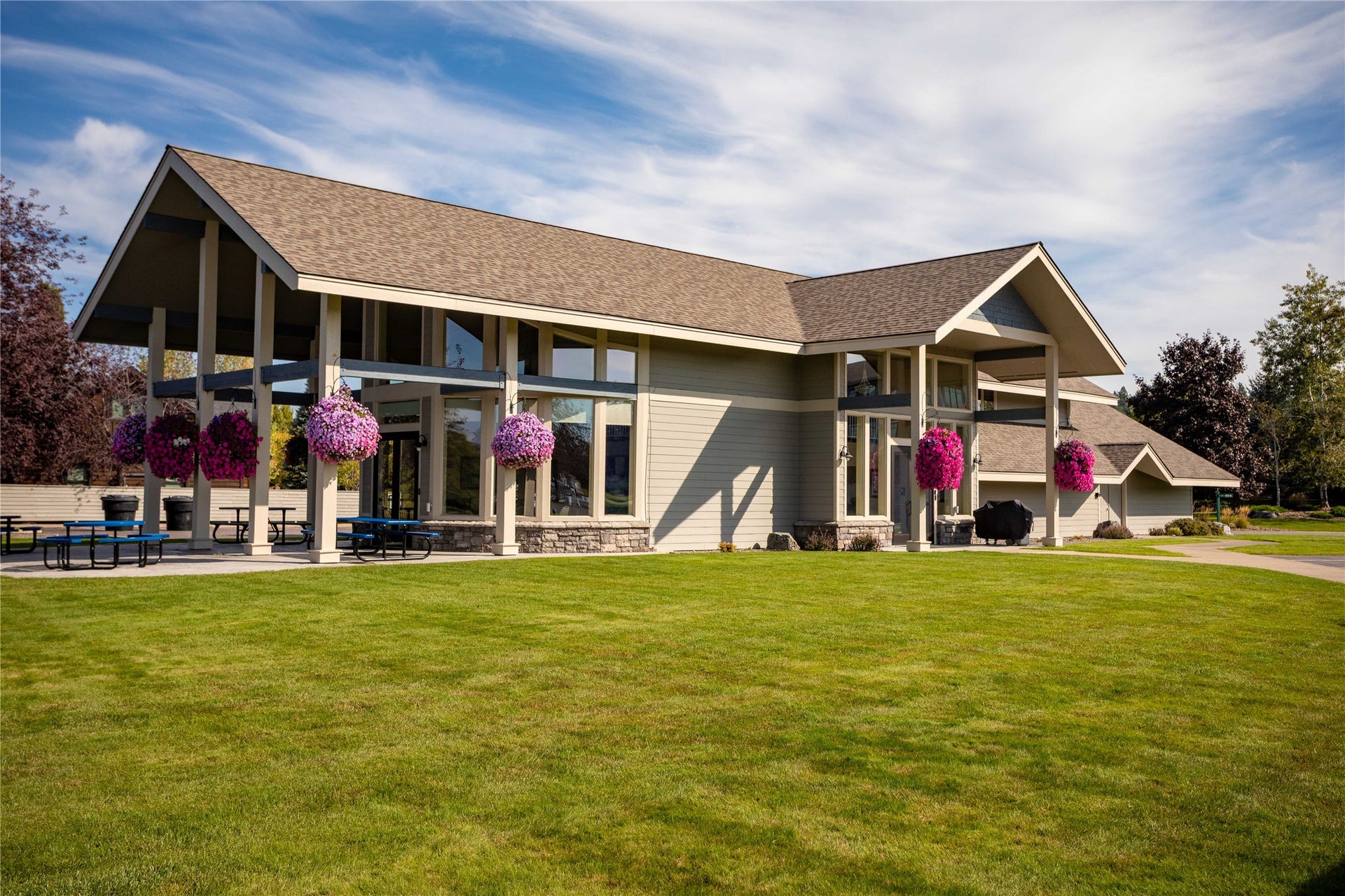 B-1 Eagle Bend Yacht Harbor, Bigfork, MT 59911 B-1 Eagle Bend Yacht Harbor, Bigfork, MT 59911