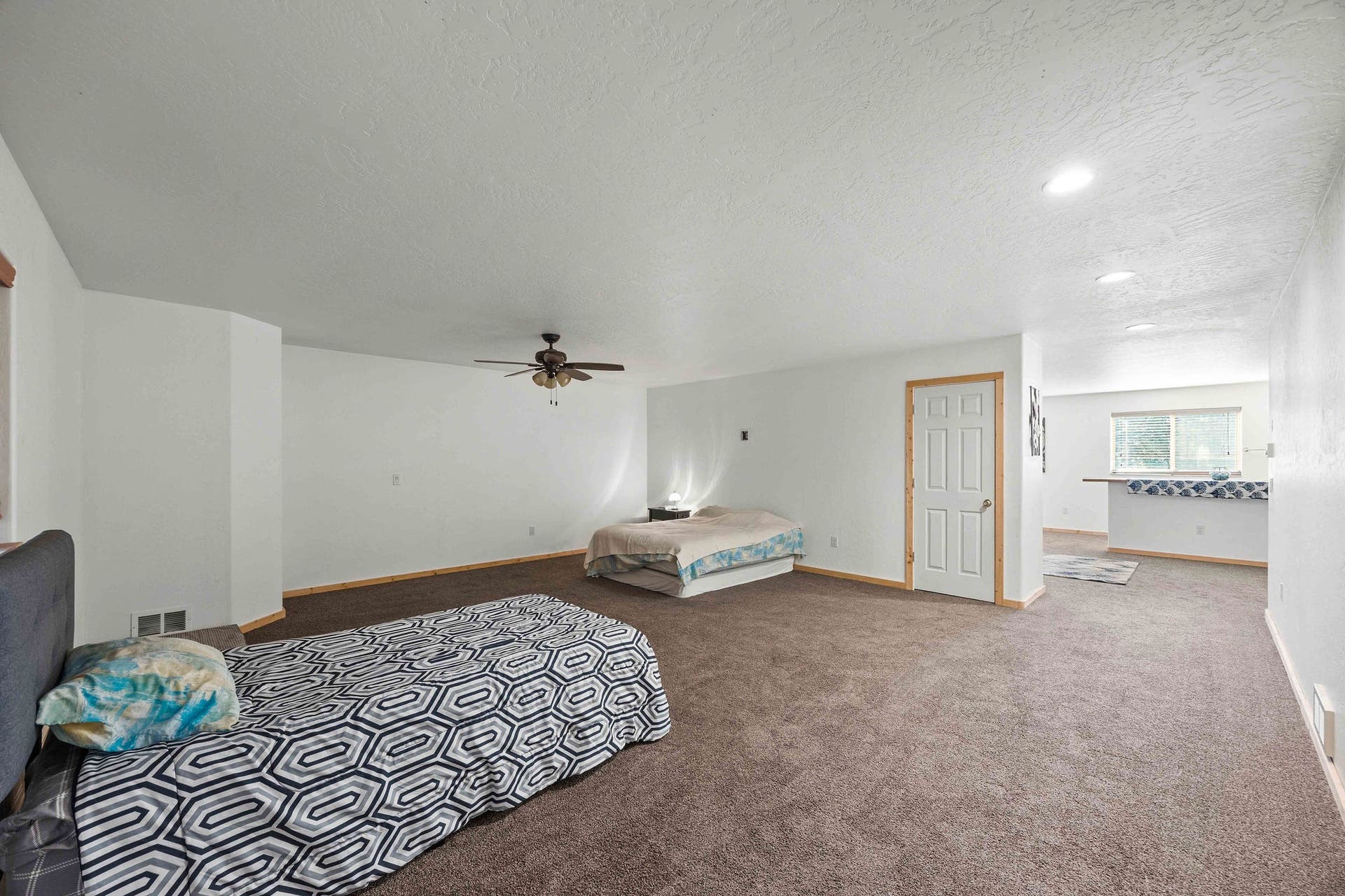 19605 Bower Lane, Proctor, MT 59929 Shop - Guest Bedroom