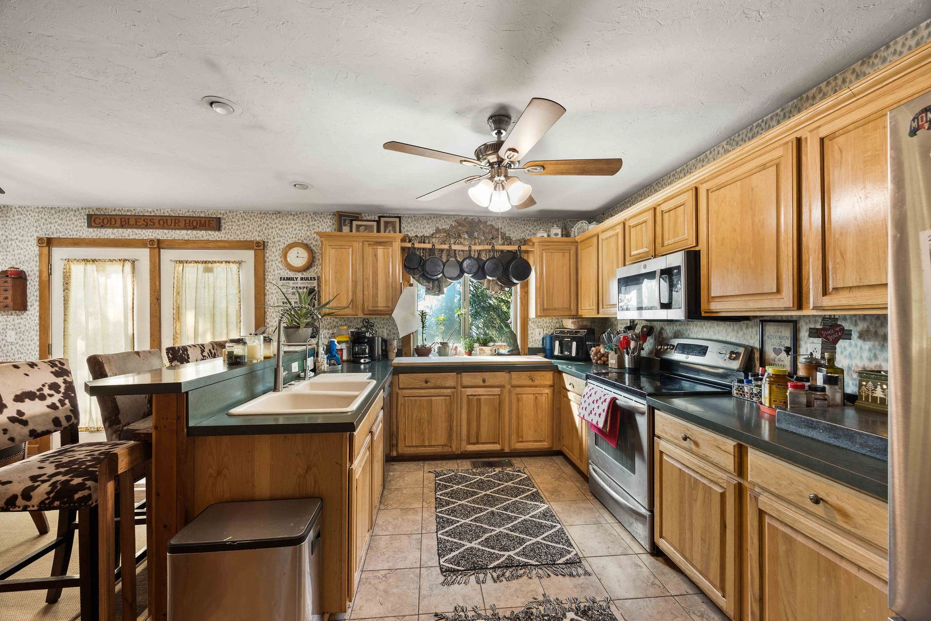 19605 Bower Lane, Proctor, MT 59929 19605 Bower Lane, Proctor, MT 59929
