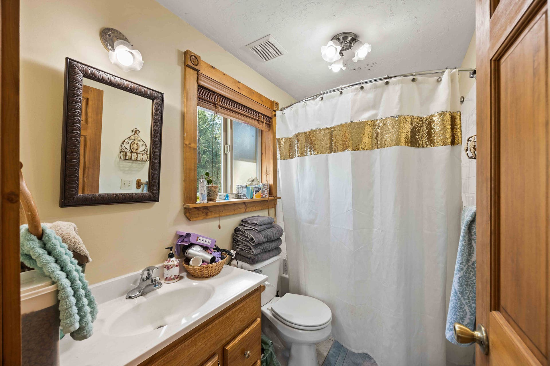 19605 Bower Lane, Proctor, MT 59929 4th Bedroom Bath