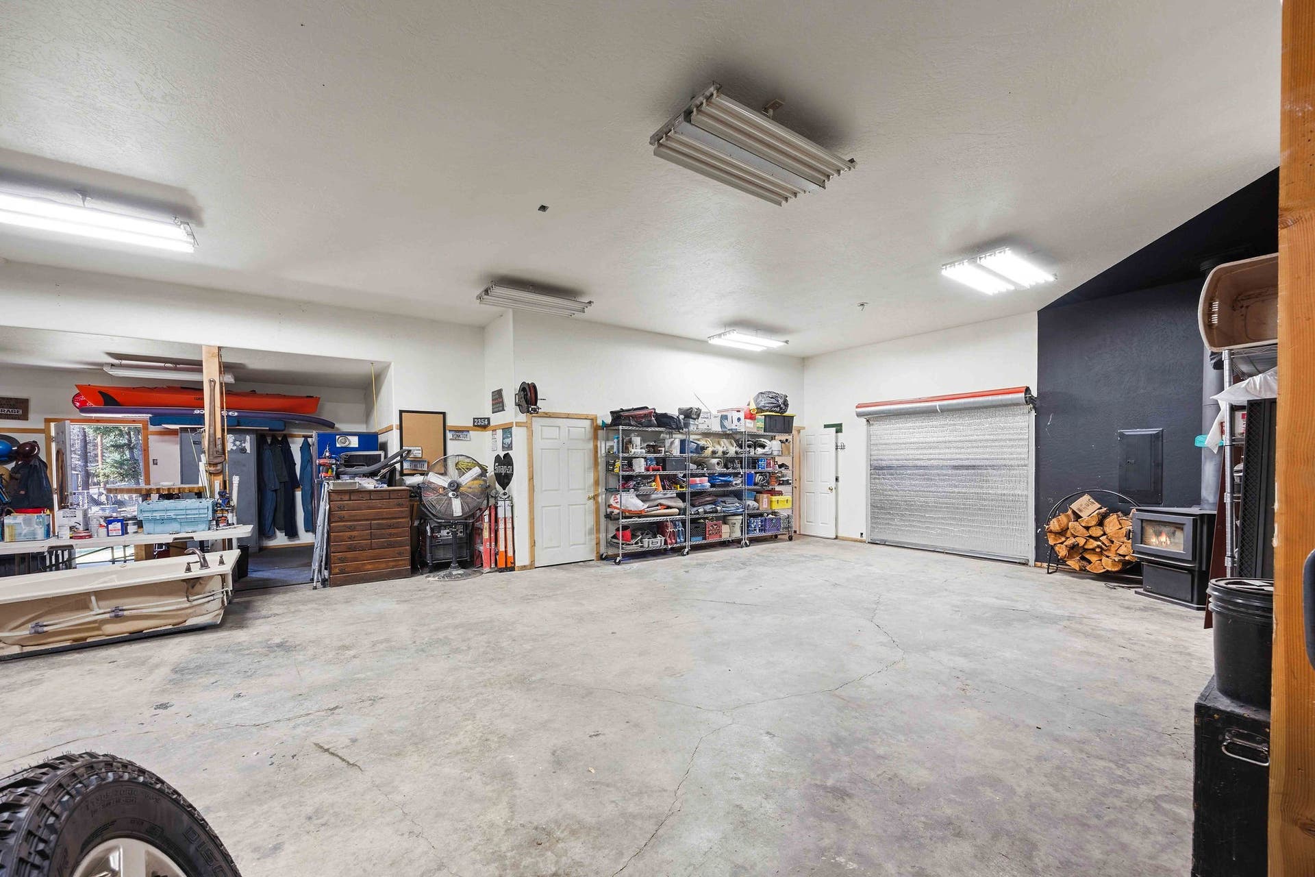 19605 Bower Lane, Proctor, MT 59929 Shop