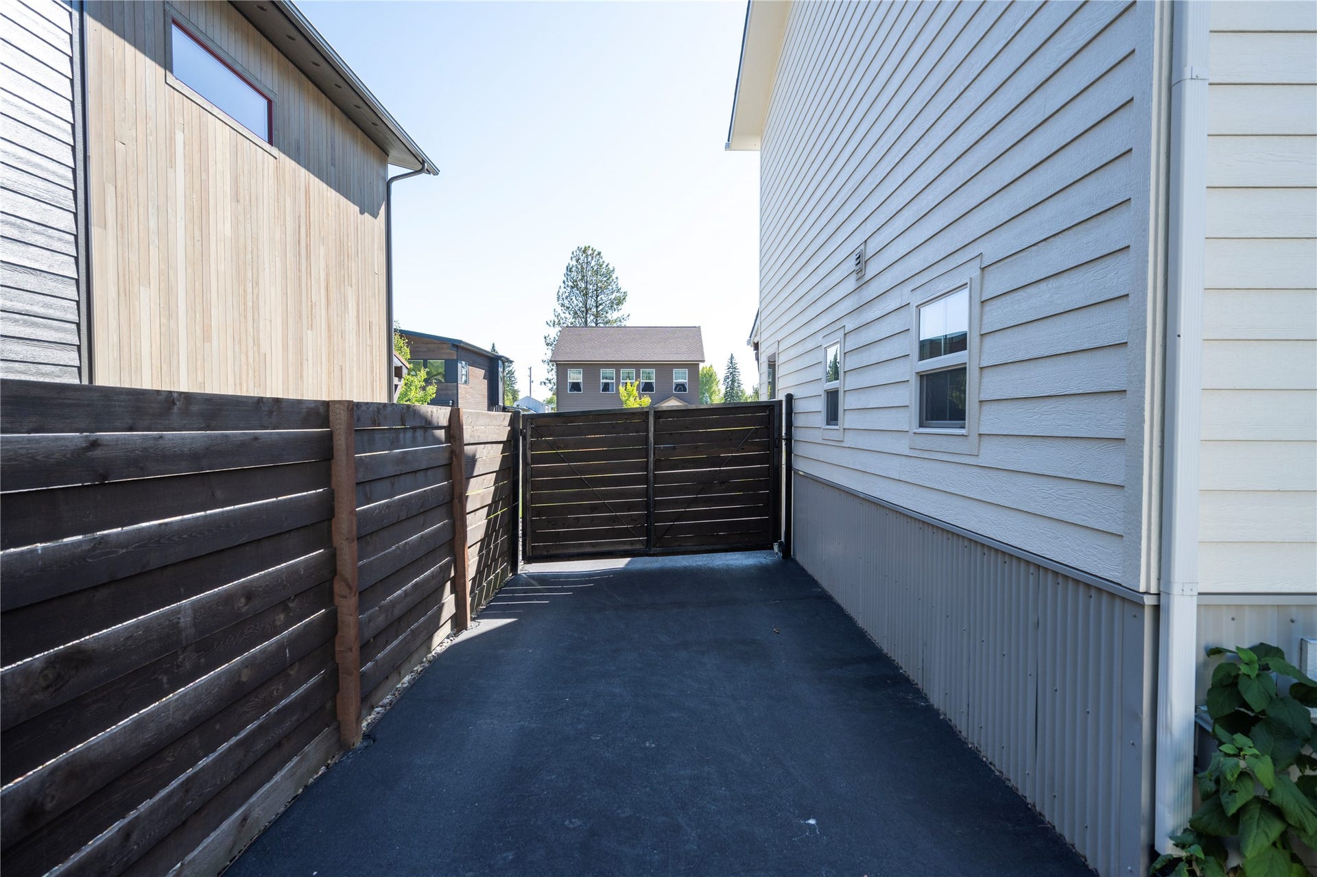 Side gated driveway