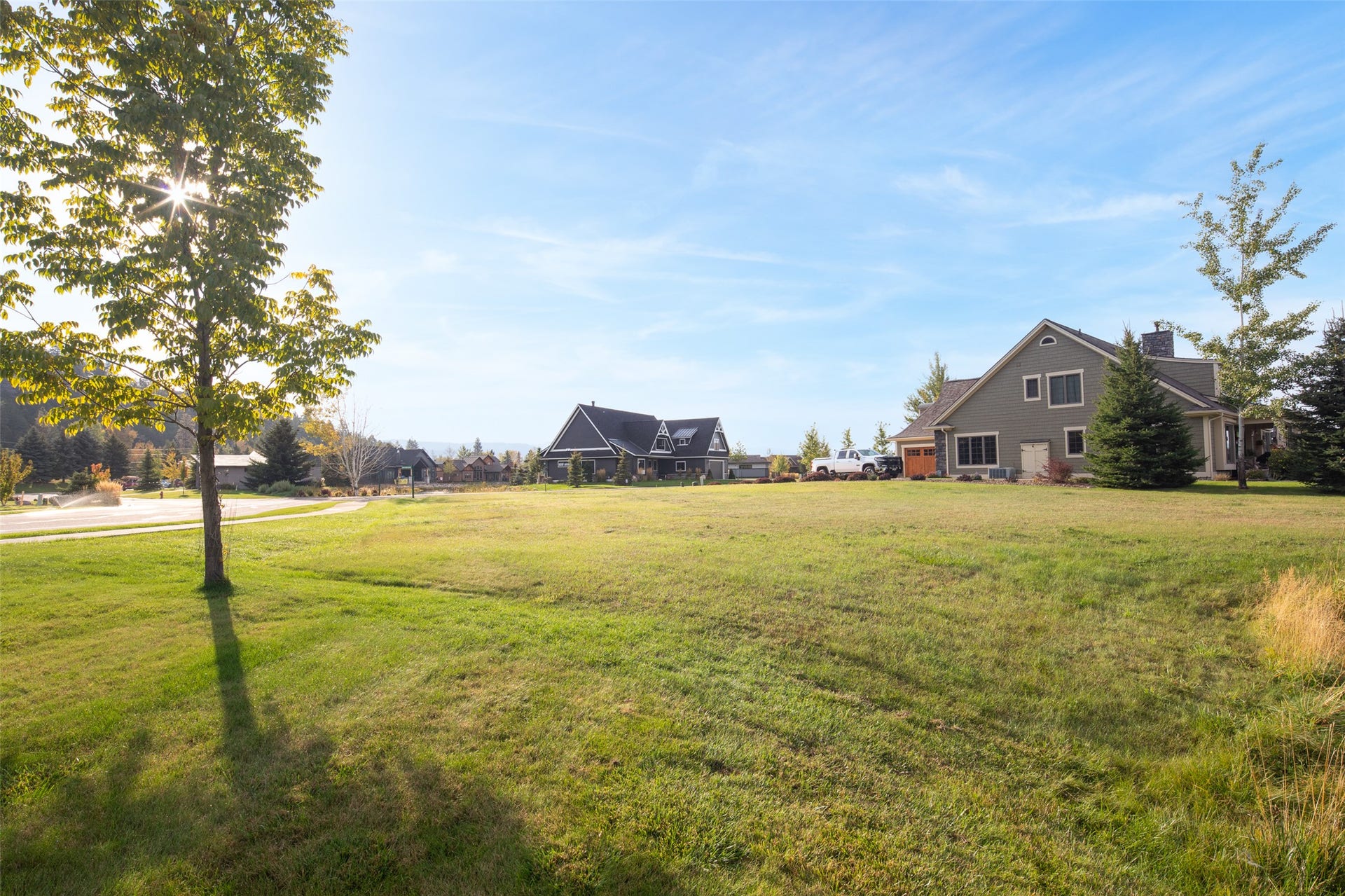 1427 Lake Pointe Drive, Bigfork, MT 59911 corner lot