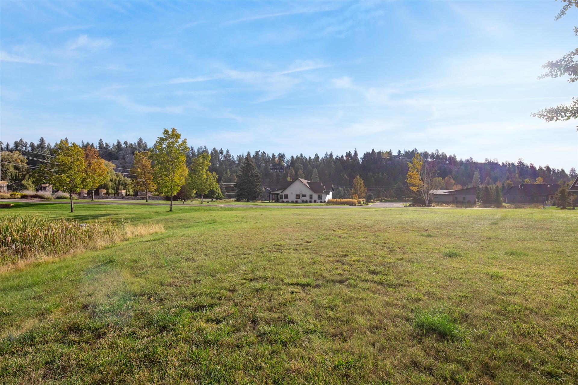 1427 Lake Pointe Drive, Bigfork, MT 59911 corner lot