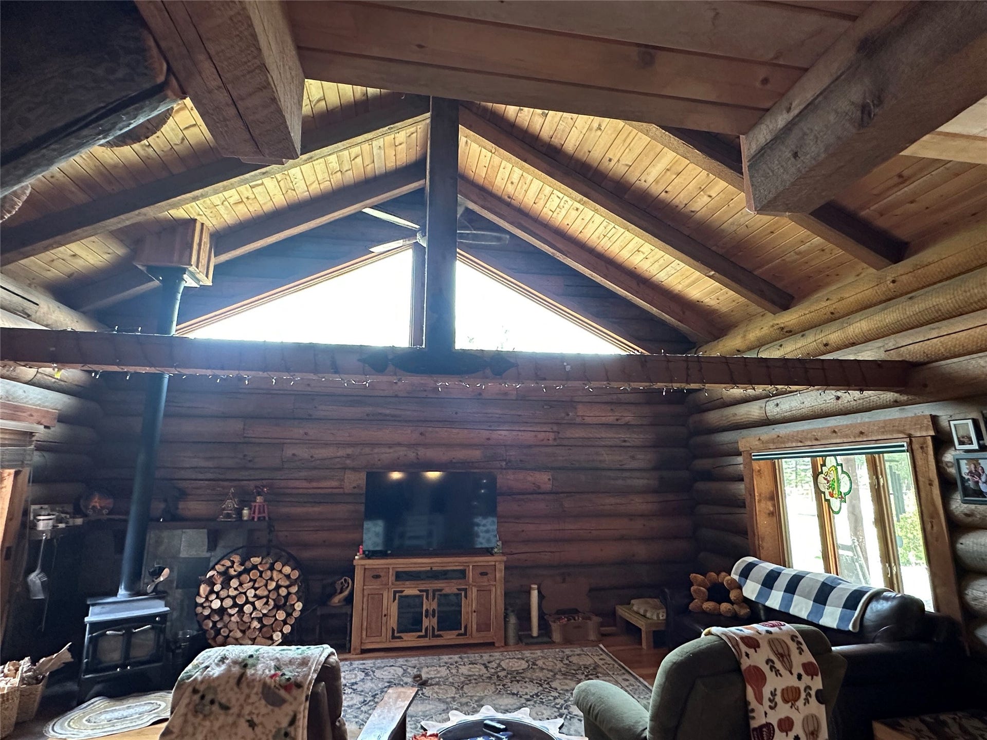 23405 Wahupa Lane, Huson, MT 59846 23405 Wahupa Lane, Huson, MT 59846