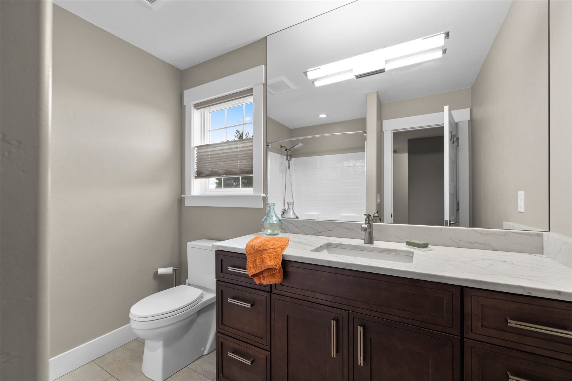 177 Palmer Drive, Kalispell, MT 59901 Full bathroom
