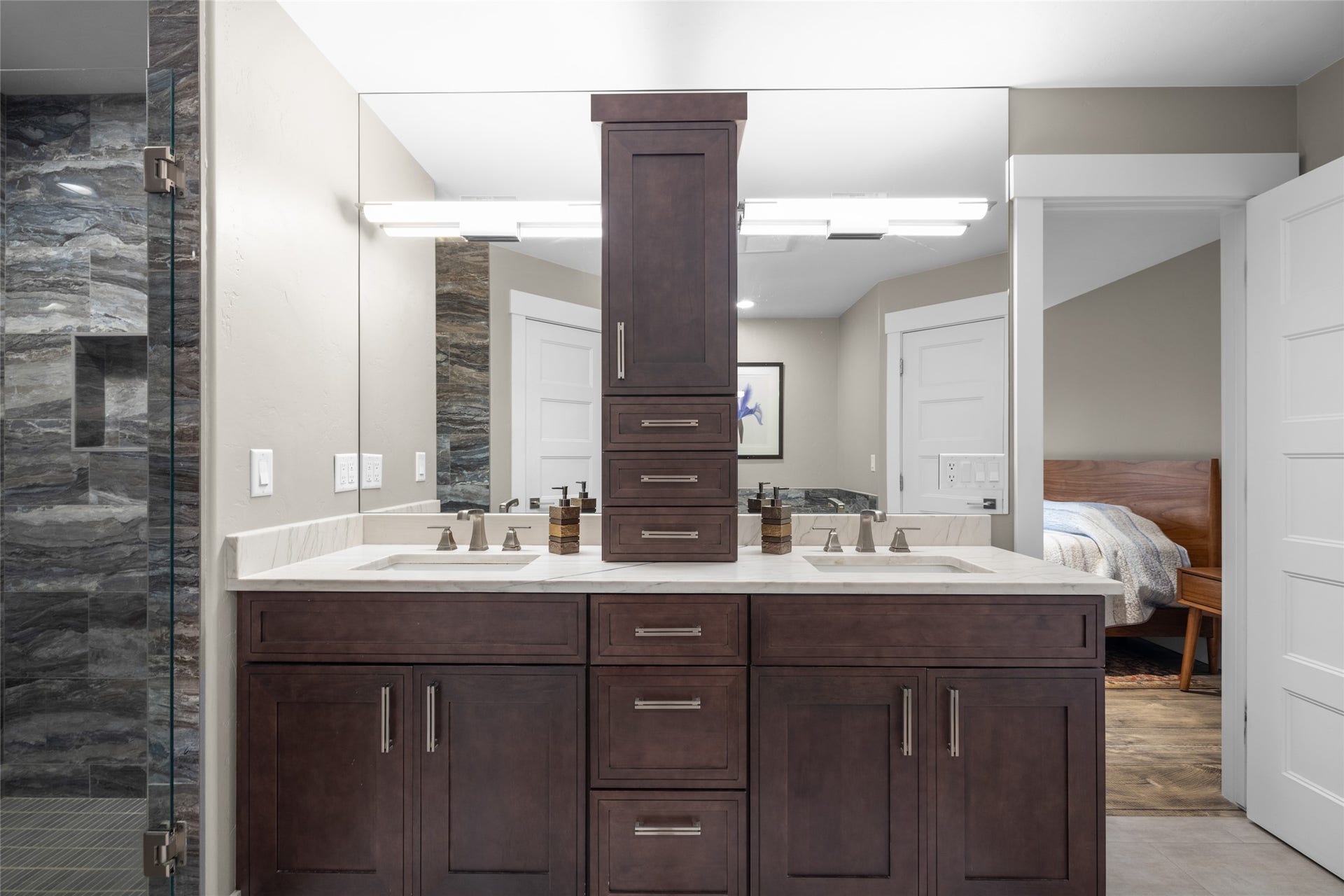 177 Palmer Drive, Kalispell, MT 59901 Great cabinetry and storage with two sinks
