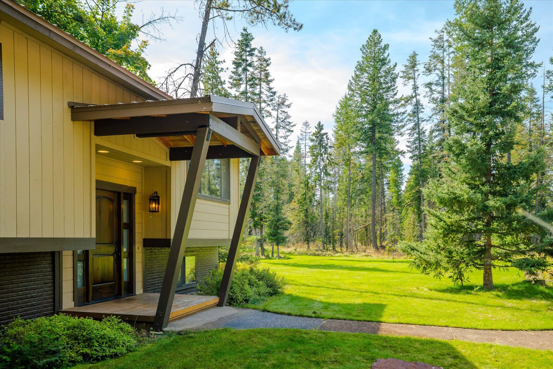 4955 Foothill Road, Bigfork, MT 59911 4955 Foothill Road, Bigfork, MT 59911