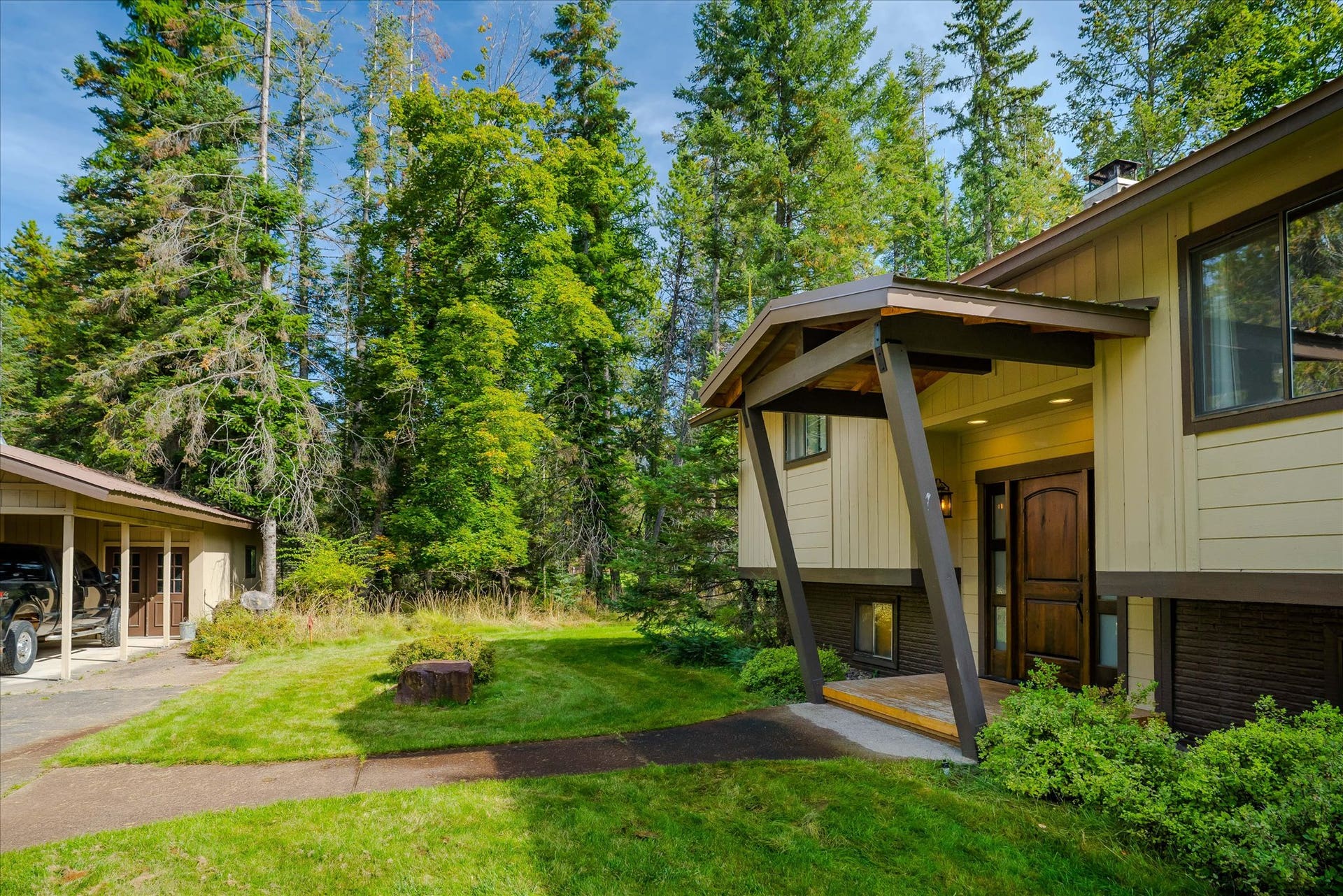 4955 Foothill Road, Bigfork, MT 59911 4955 Foothill Road, Bigfork, MT 59911