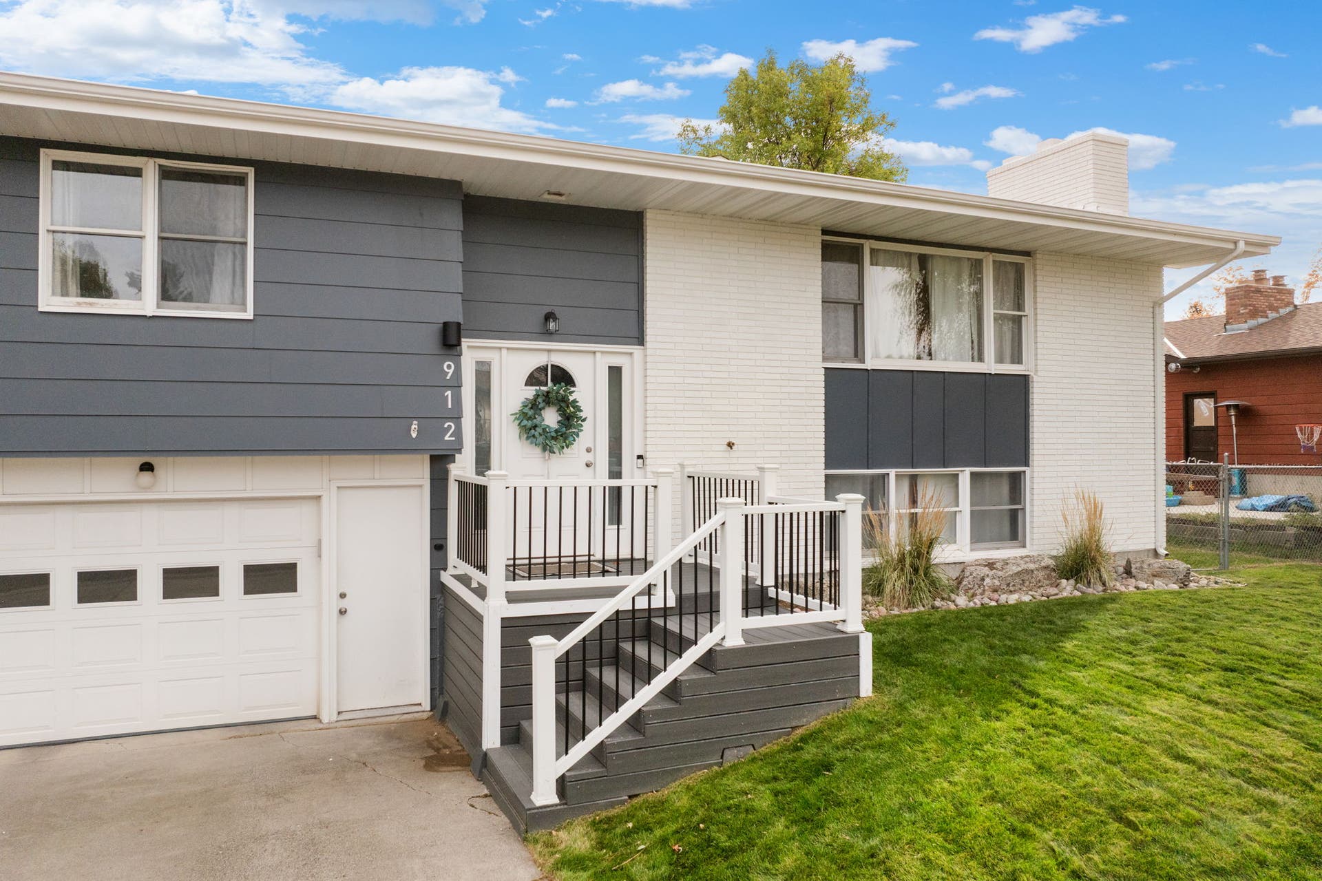 912 25th Avenue SW, Great Falls, MT 59404 912 25th Avenue SW, Great Falls, MT 59404