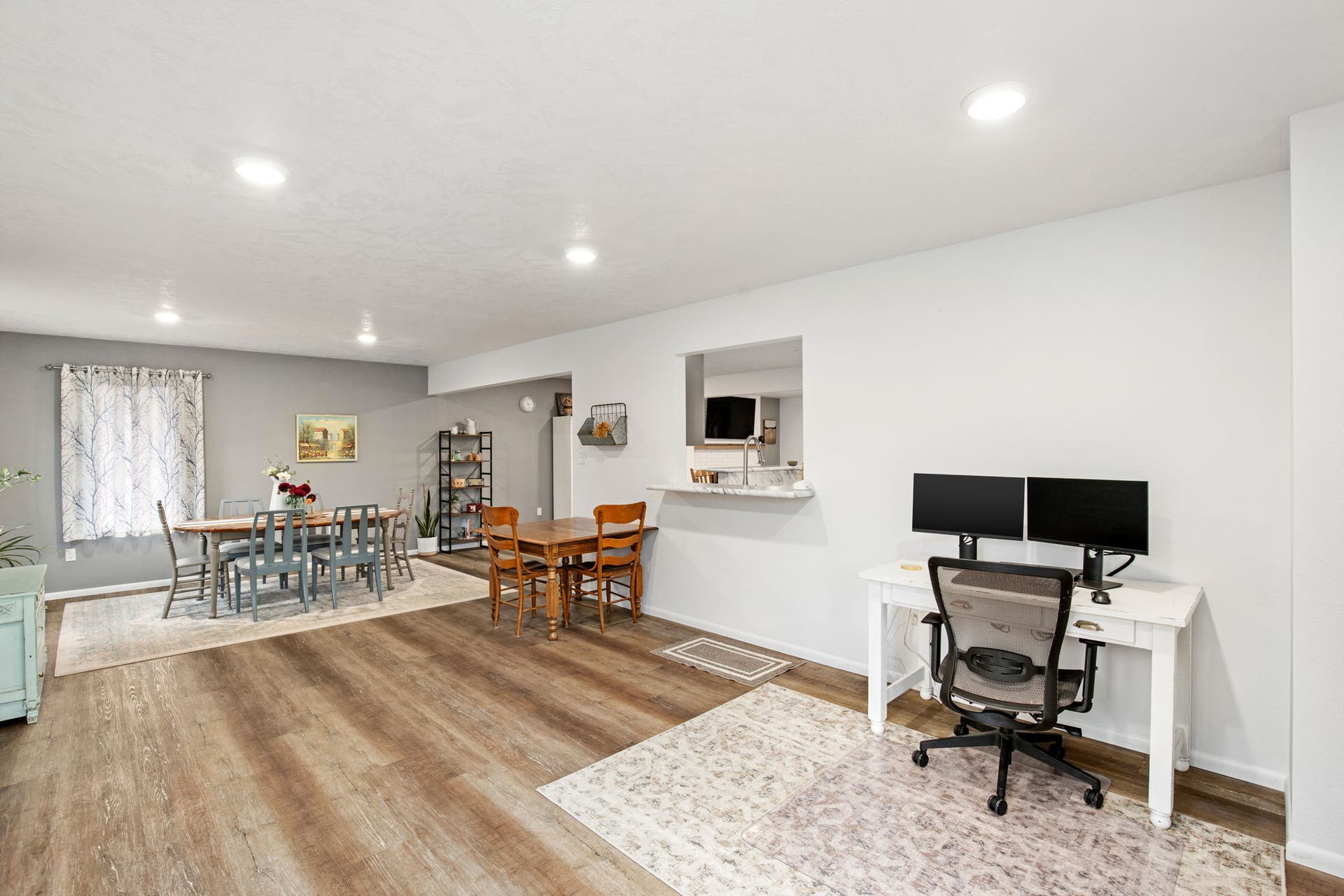 912 25th Avenue SW, Great Falls, MT 59404 912 25th Avenue SW, Great Falls, MT 59404