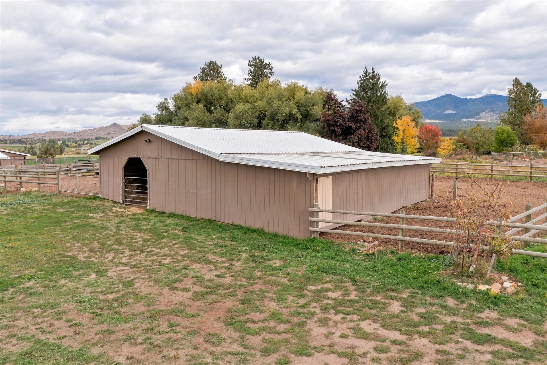 794 Mason Lane, Corvallis, MT 59828 794 Mason Lane, Corvallis, MT 59828