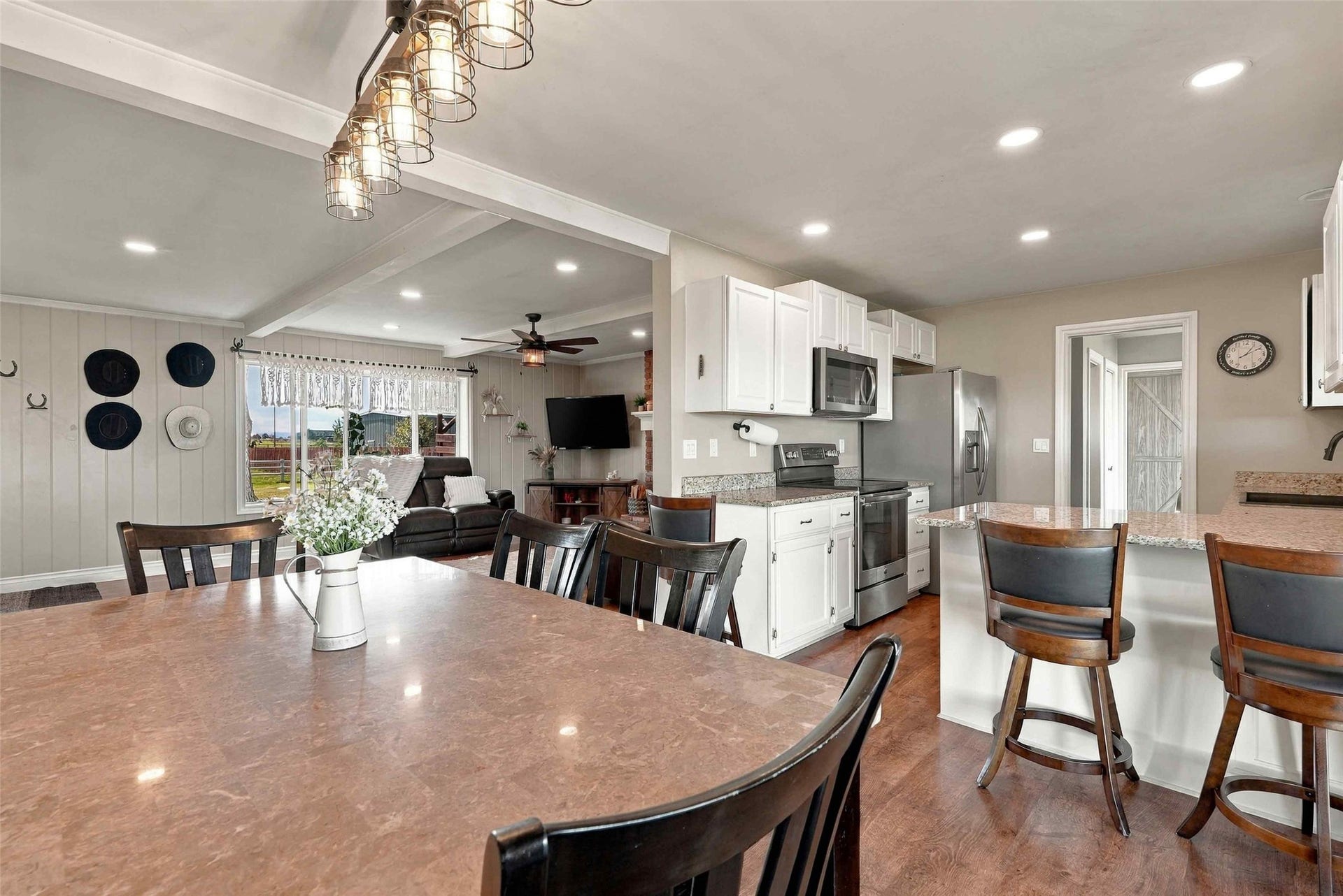 794 Mason Lane, Corvallis, MT 59828 794 Mason Lane, Corvallis, MT 59828