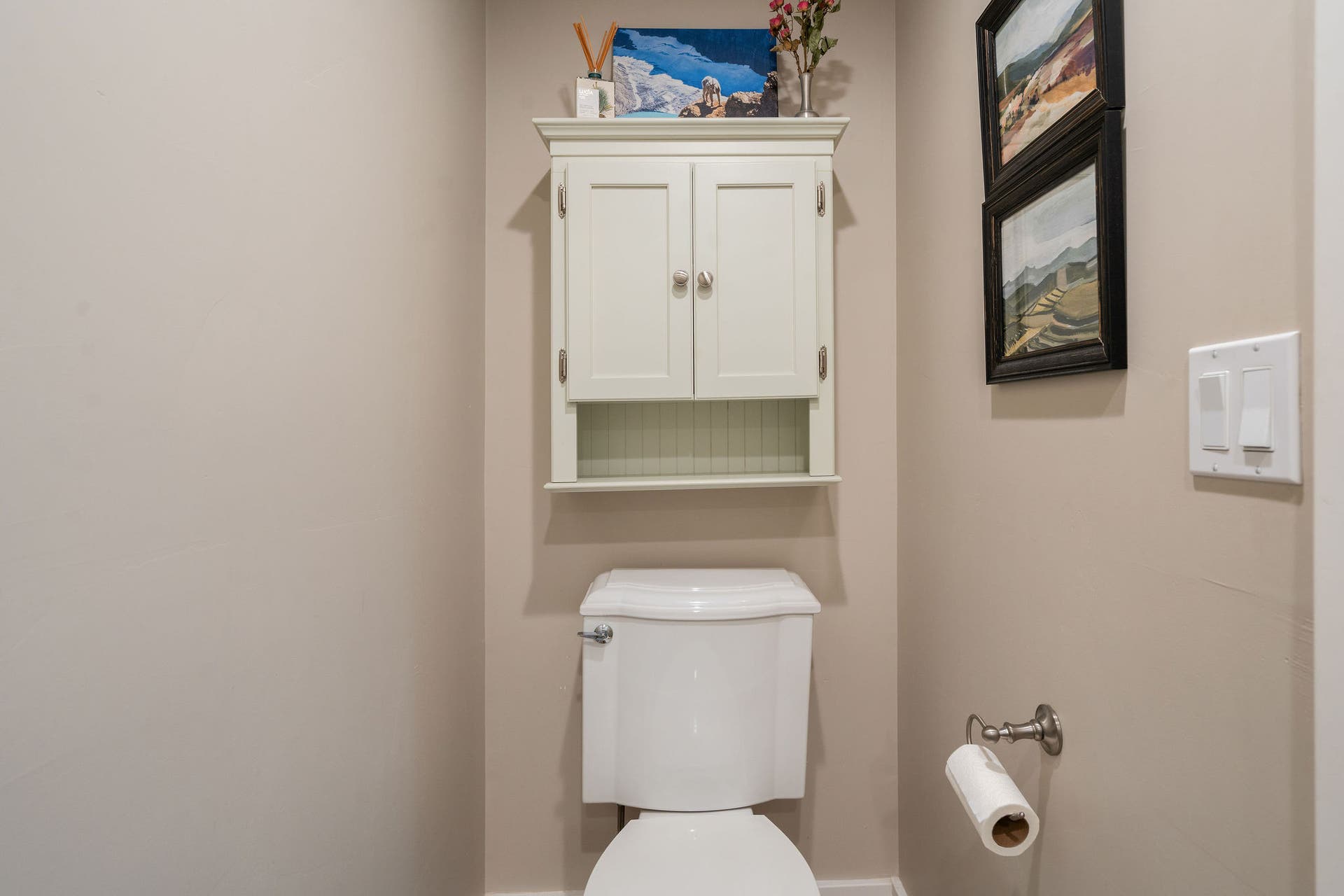 6007 St Moritz Drive, #D, Whitefish, MT 59937 Guest Bathroom