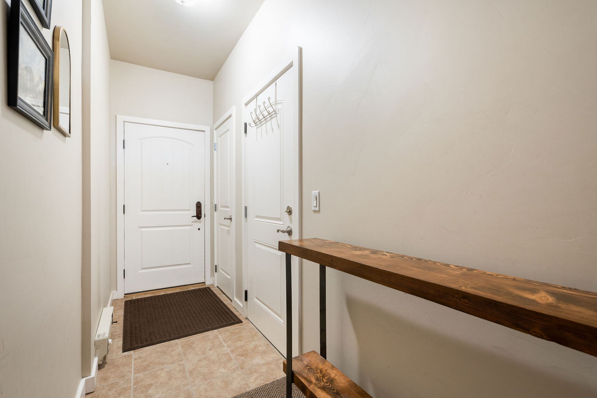 6007 St Moritz Drive, #D, Whitefish, MT 59937 Entryway