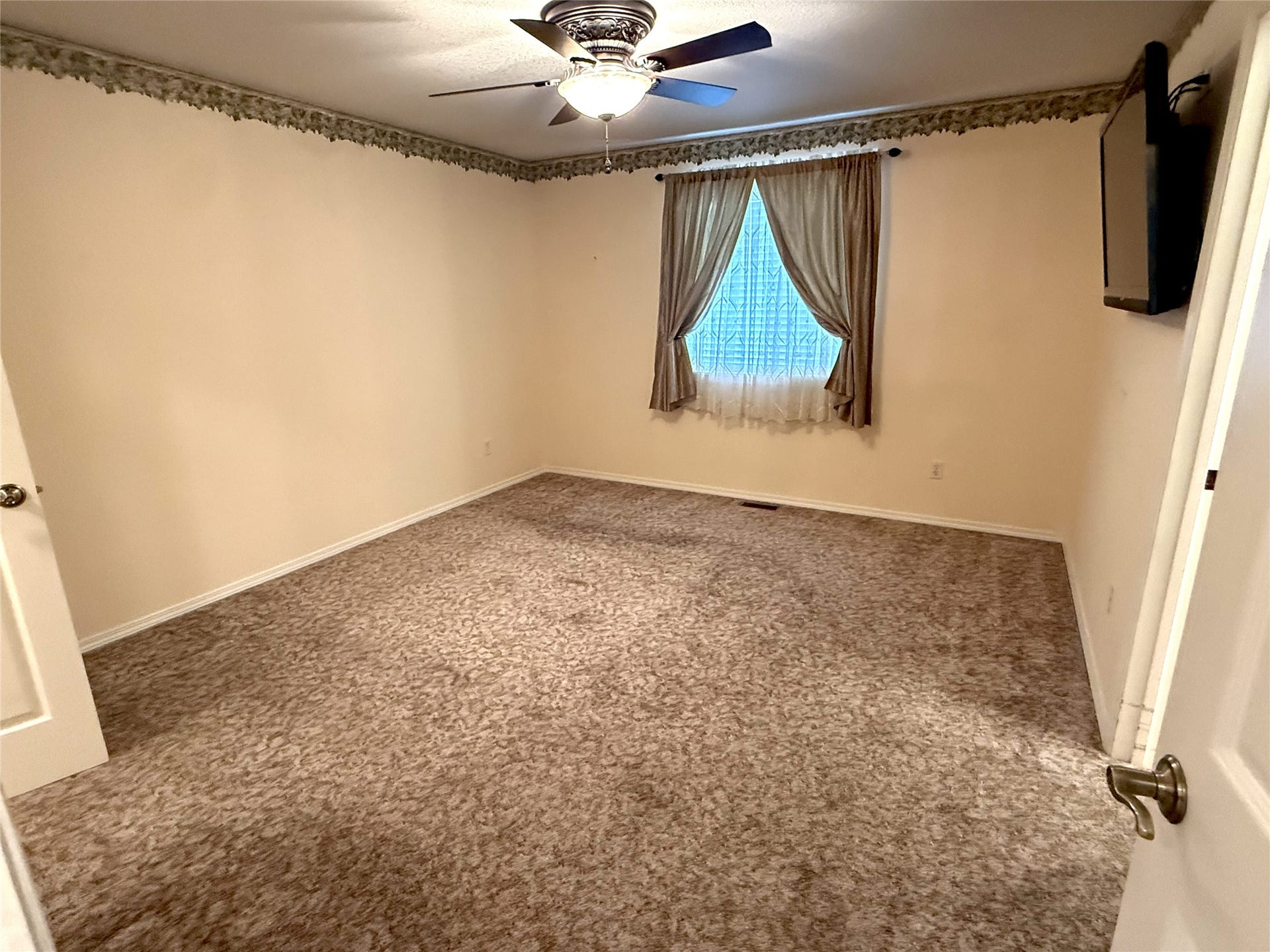 145 Blue Crest Drive, Kalispell, MT 59901 145 Blue Crest Drive, Kalispell, MT 59901