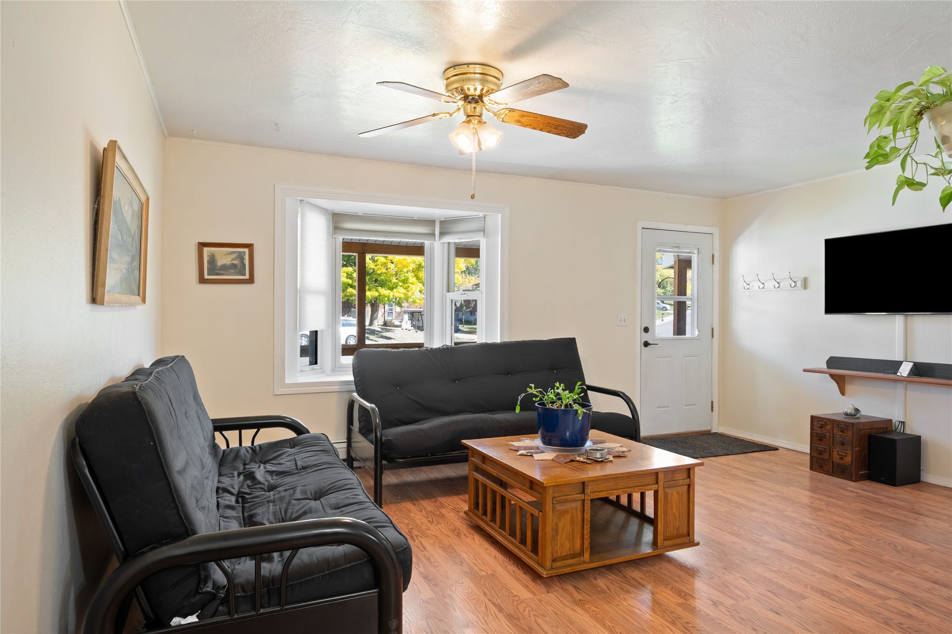 5905 Longview Drive, Missoula, MT 59803 5905 Longview Drive, Missoula, MT 59803