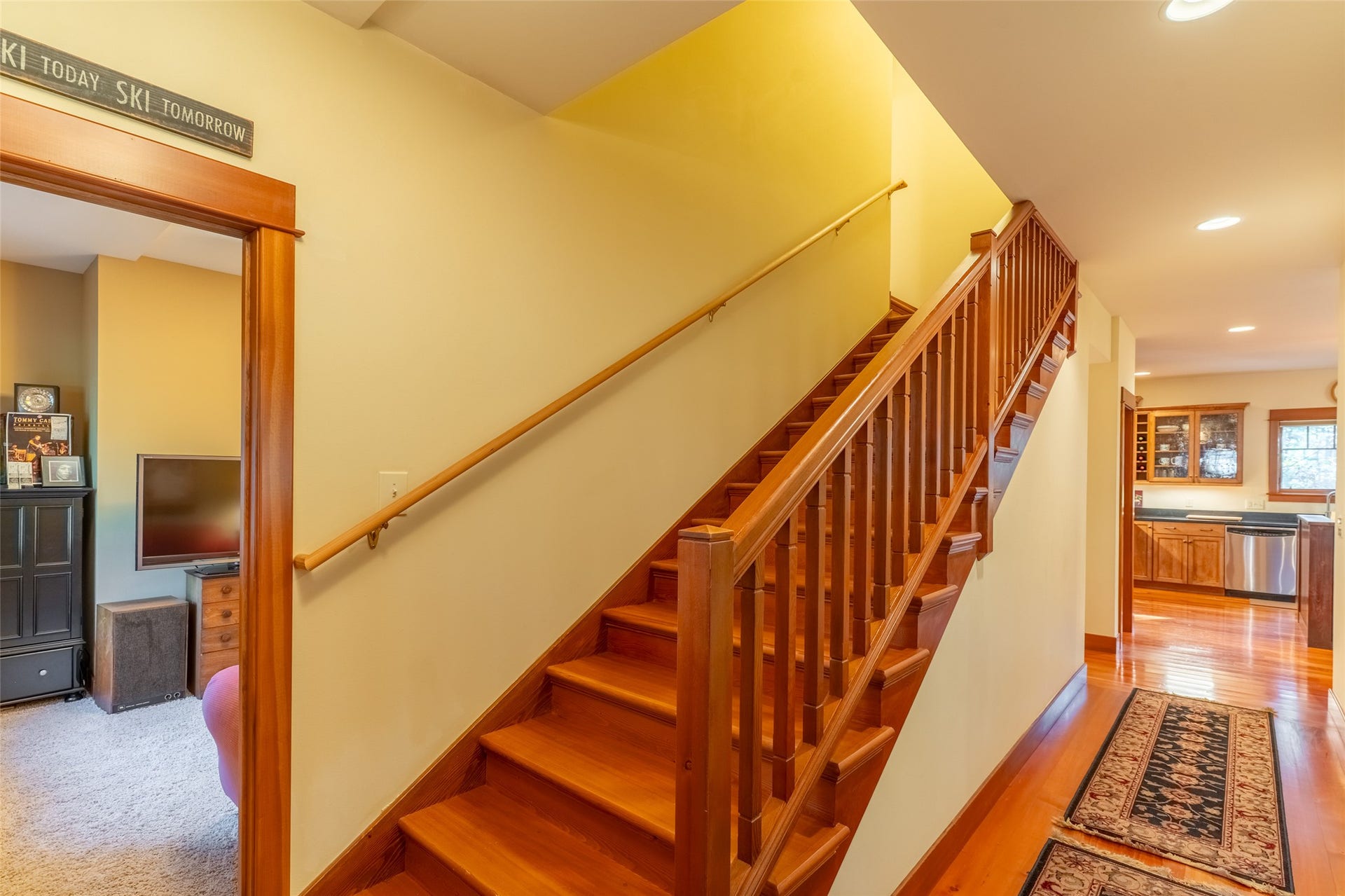 2095 Houston Drive, Whitefish, MT 59937 2095 Houston Drive, Whitefish, MT 59937