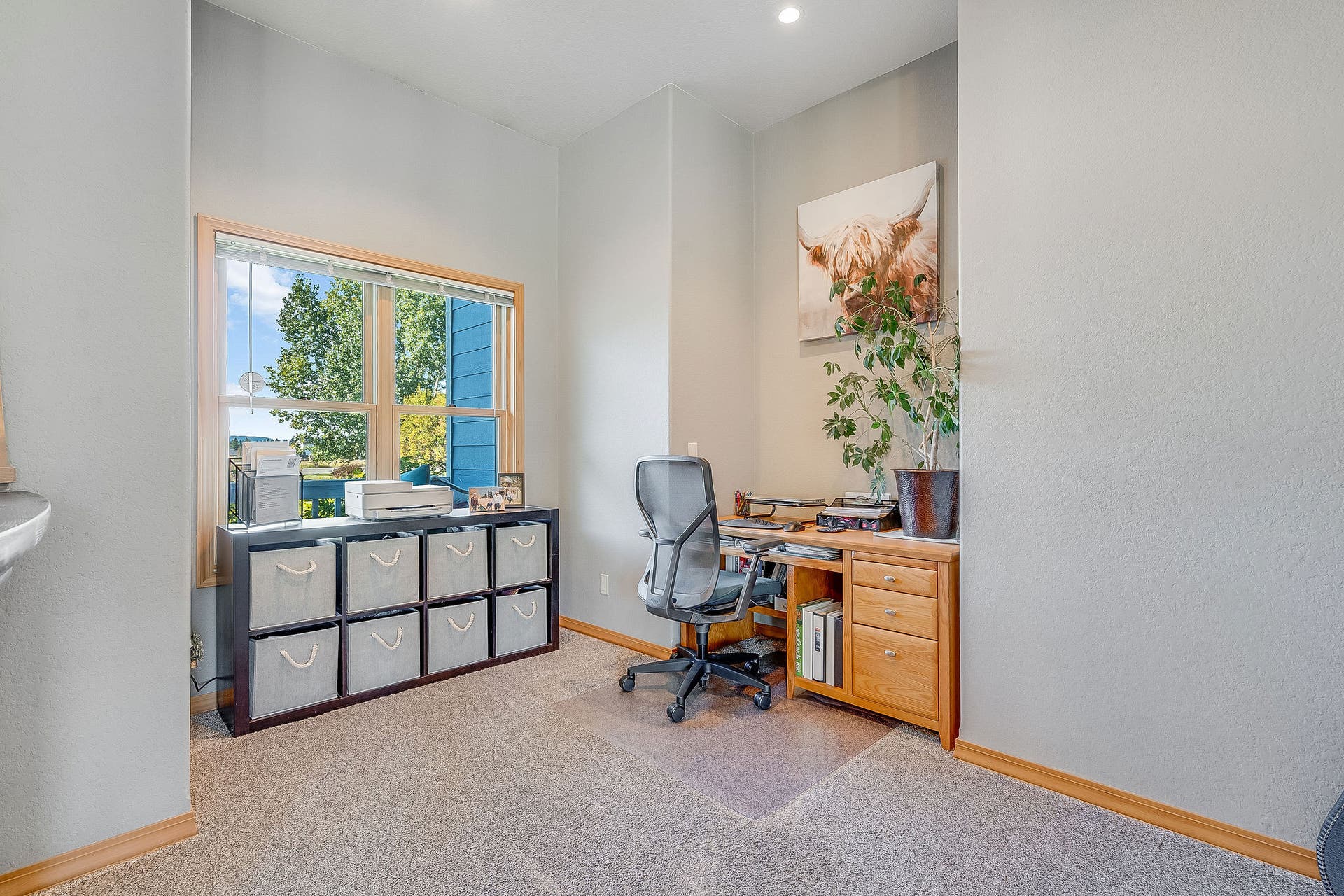 main level office