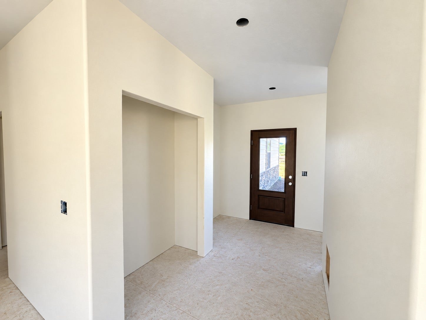 147 Peltier Place, Eureka, MT 59917 Foyer