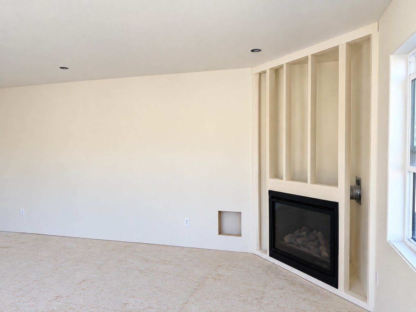 147 Peltier Place, Eureka, MT 59917 Living Room - Propane Fireplace