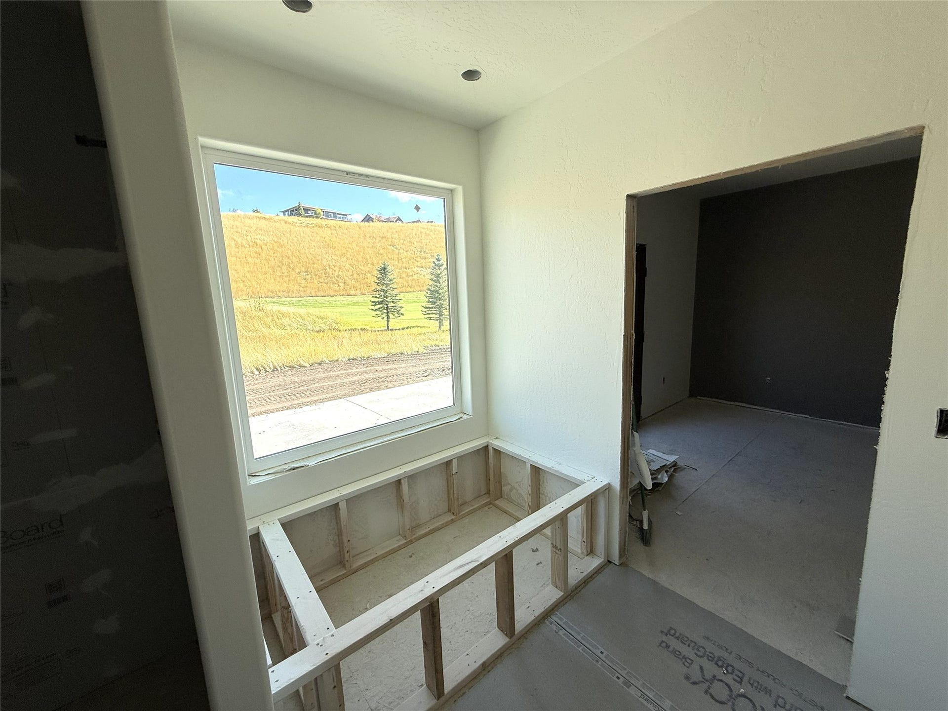 147 Peltier Place, Eureka, MT 59917 Master Bathroom - Tub Area