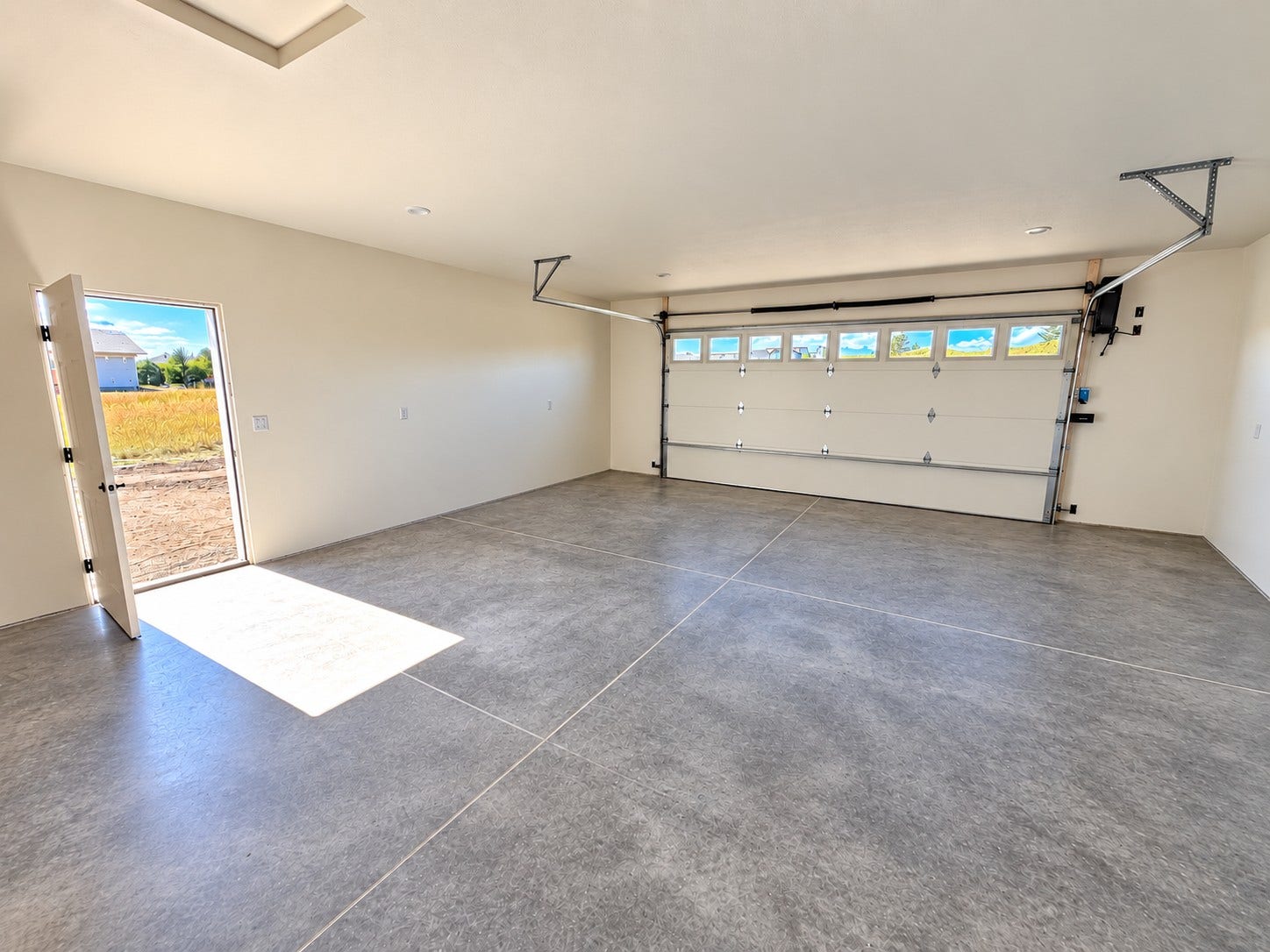 147 Peltier Place, Eureka, MT 59917 Garage