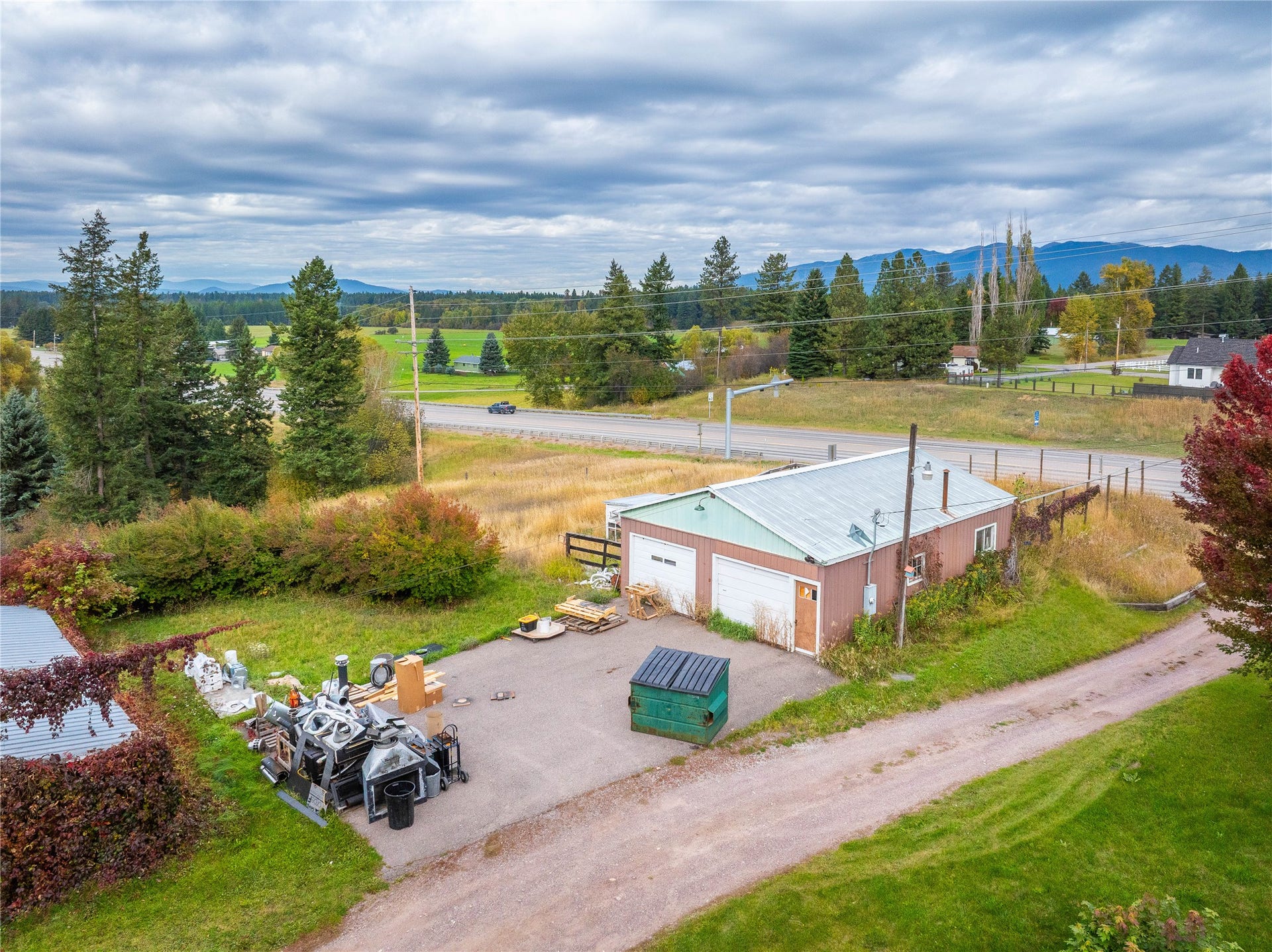 110 S Hilltop Road, Columbia Falls, MT 59912 110 S Hilltop Road, Columbia Falls, MT 59912