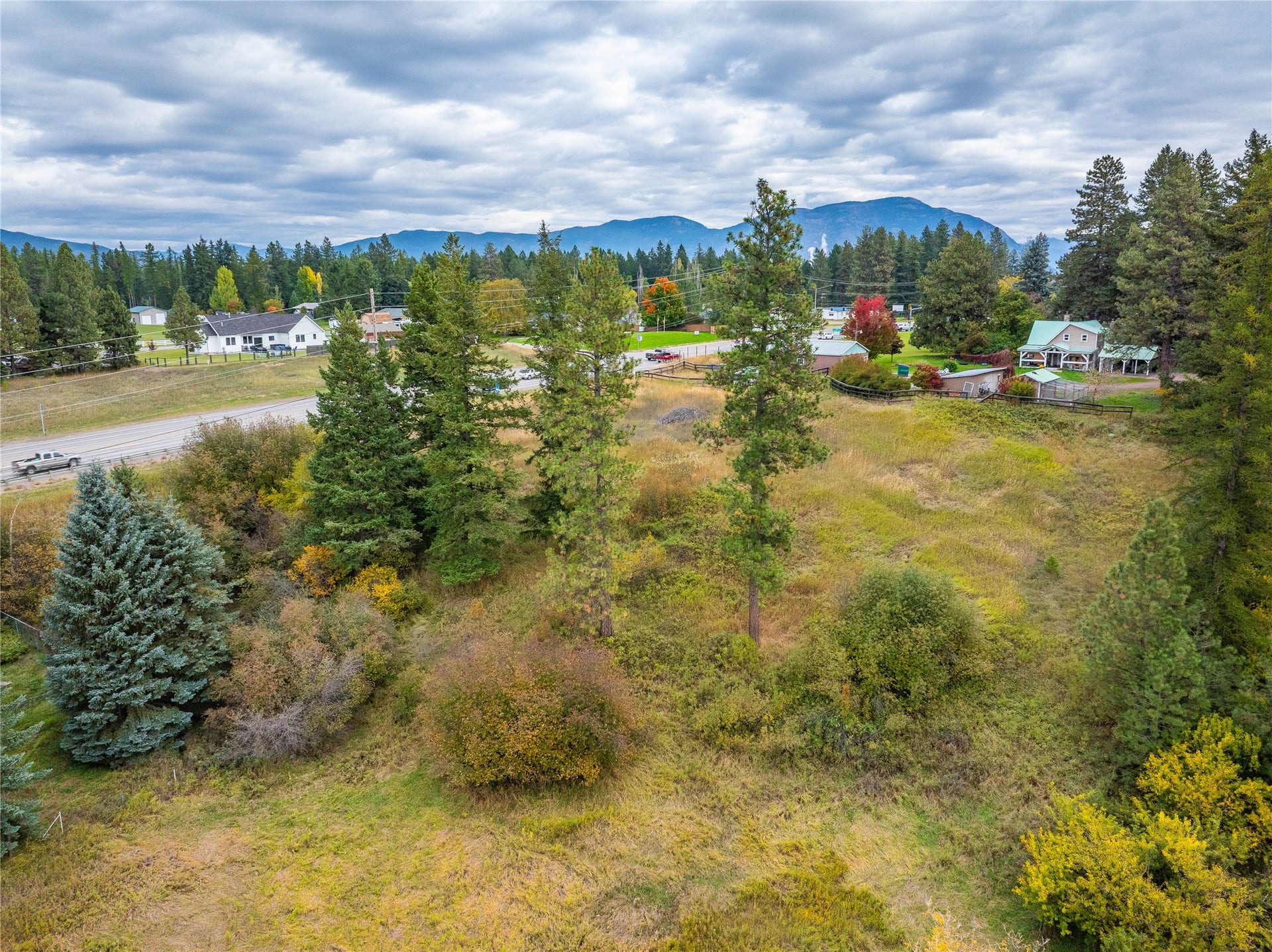 110 S Hilltop Road, Columbia Falls, MT 59912 110 S Hilltop Road, Columbia Falls, MT 59912