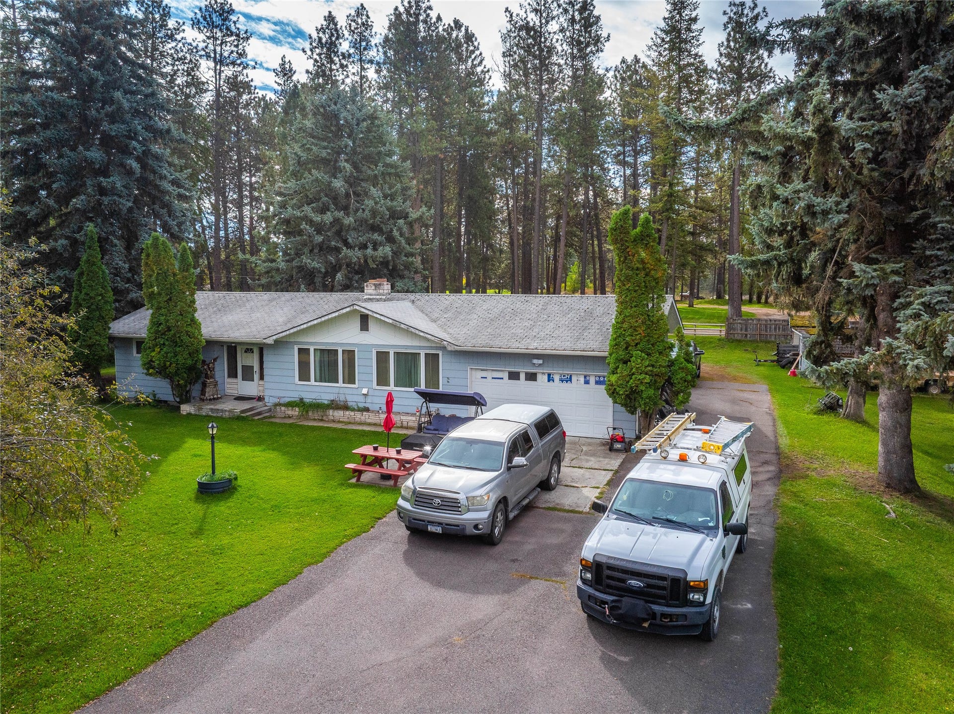 110 S Hilltop Road, Columbia Falls, MT 59912 110 S Hilltop Road, Columbia Falls, MT 59912