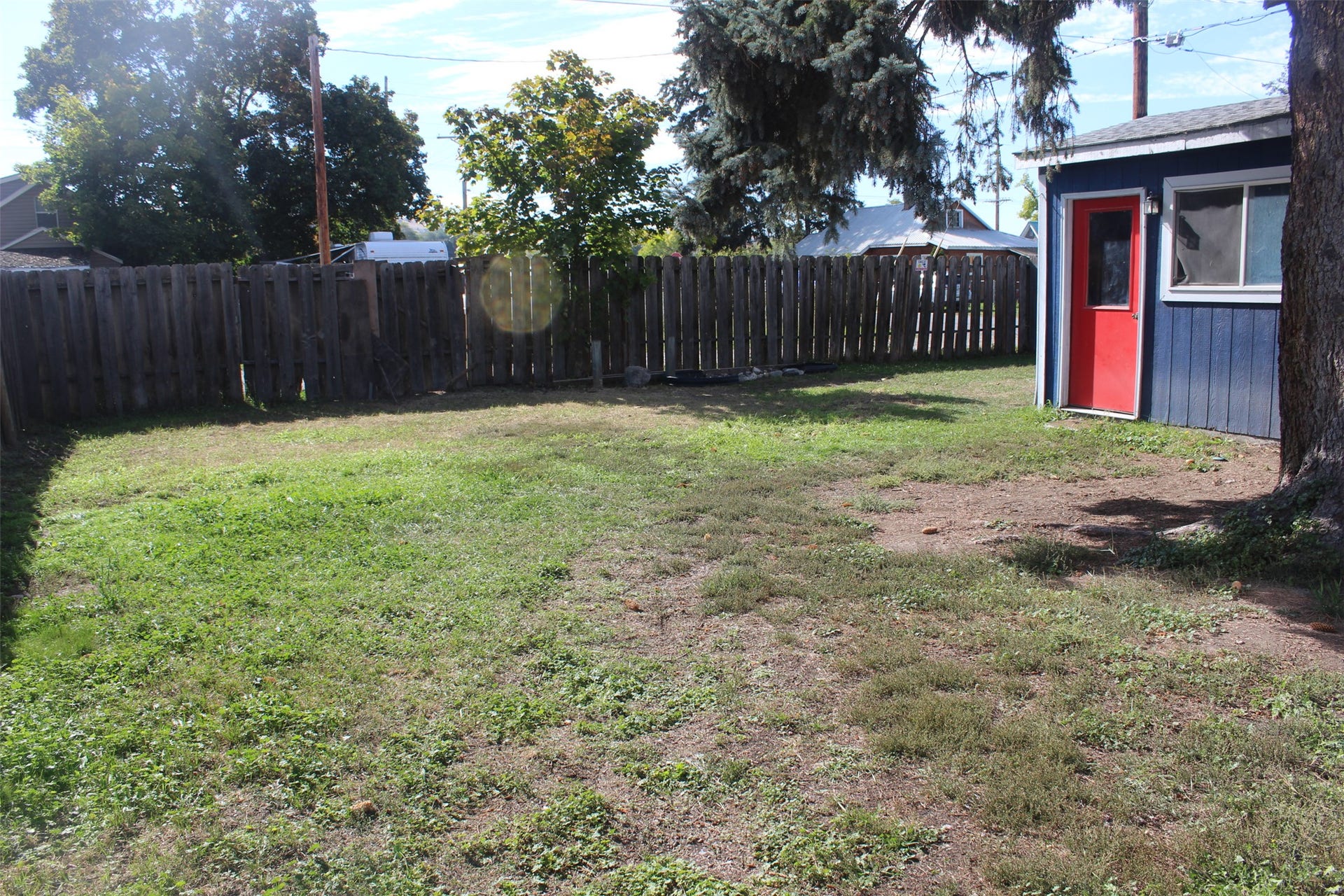 702 6th Avenue E, Polson, MT 59860 back yard