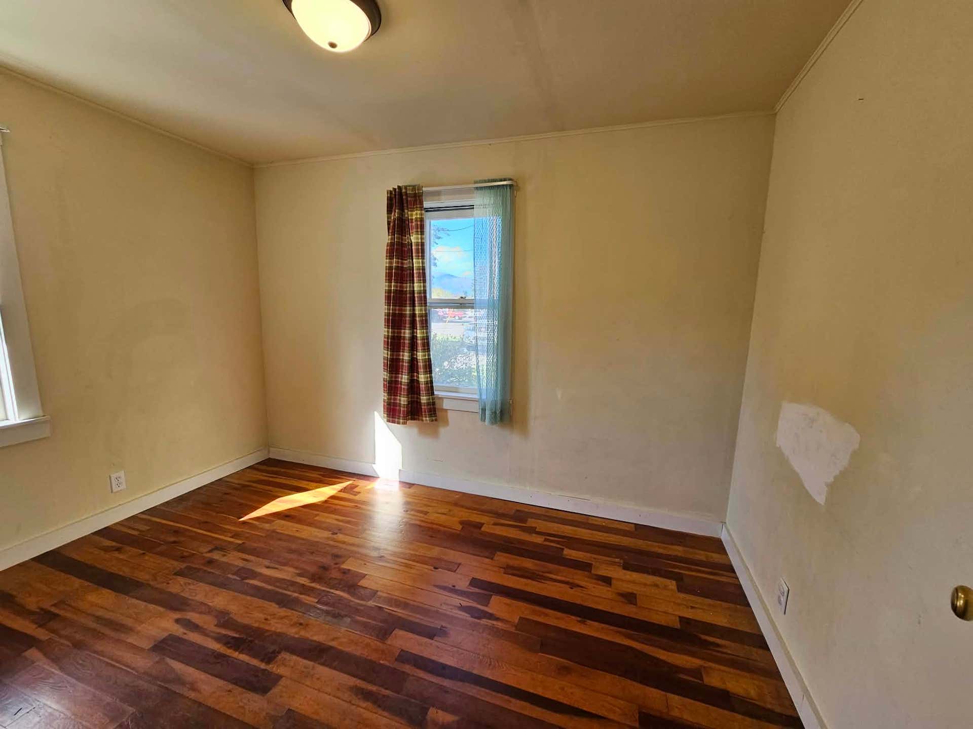 109 W Southwic Avenue, Darby, MT 59829