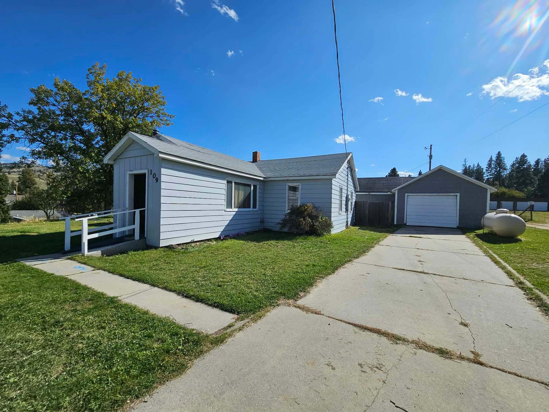 109 W Southwic Avenue, Darby, MT 59829