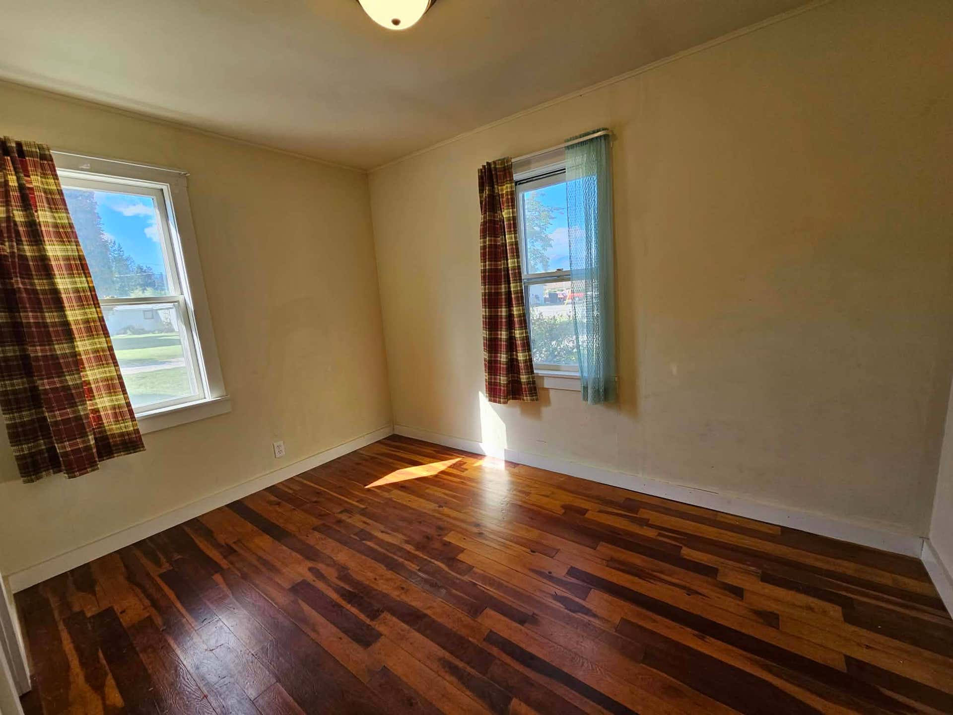 109 W Southwic Avenue, Darby, MT 59829