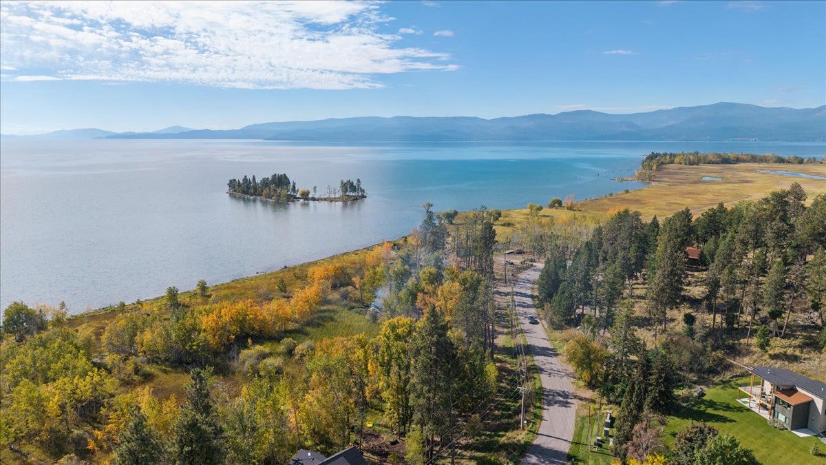 386,414,440 Holt Drive, Bigfork, MT 59911 386,414,440 Holt Drive, Bigfork, MT 59911