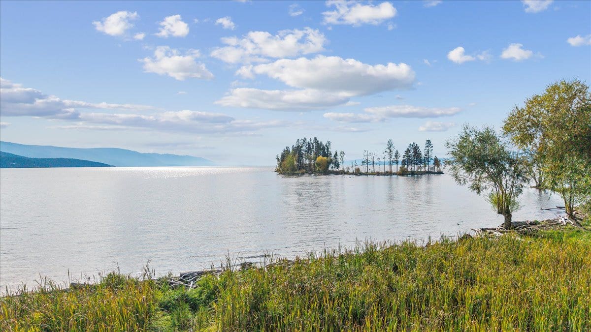 386,414,440 Holt Drive, Bigfork, MT 59911 386,414,440 Holt Drive, Bigfork, MT 59911