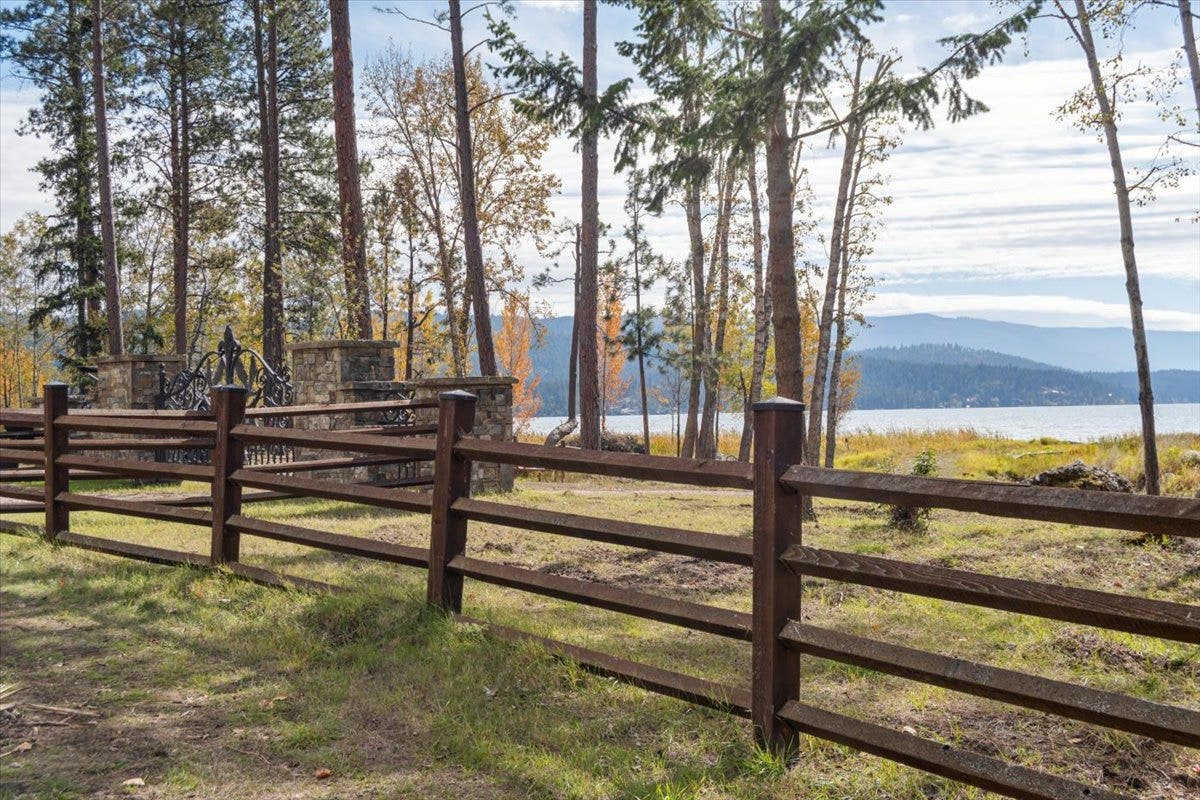386,414,440 Holt Drive, Bigfork, MT 59911 386,414,440 Holt Drive, Bigfork, MT 59911