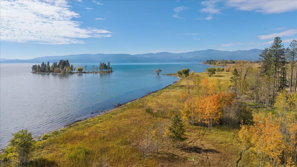 386,414,440 Holt Drive, Bigfork, MT 59911 386,414,440 Holt Drive, Bigfork, MT 59911